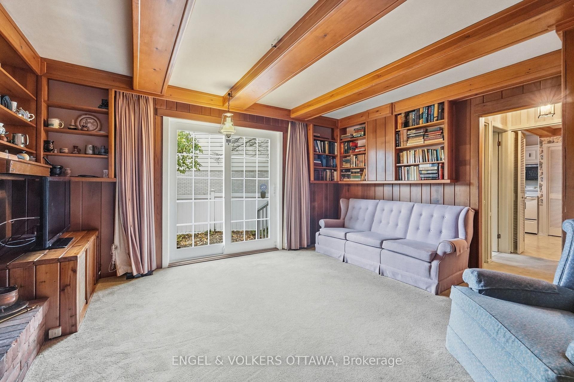 Photo 18 of 1837 Ferncroft Crescent, Ottawa, Guildwood Estates - Urbandale Acres — HOMEH