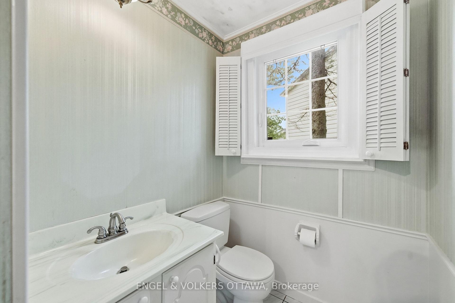 Photo 20 of 1837 Ferncroft Crescent, Ottawa, Guildwood Estates - Urbandale Acres — HOMEH