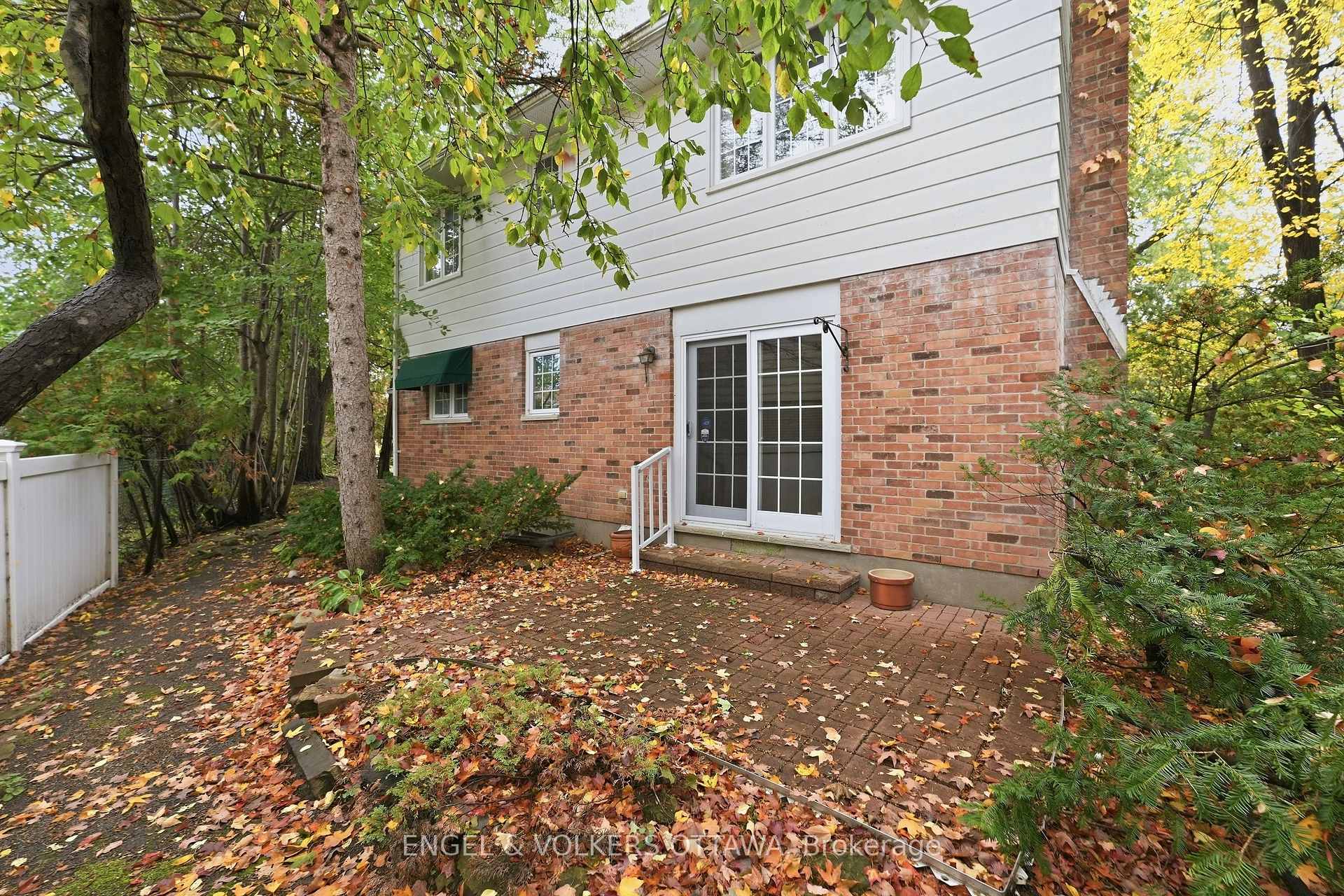 Photo 36 of 1837 Ferncroft Crescent, Ottawa, Guildwood Estates - Urbandale Acres — HOMEH