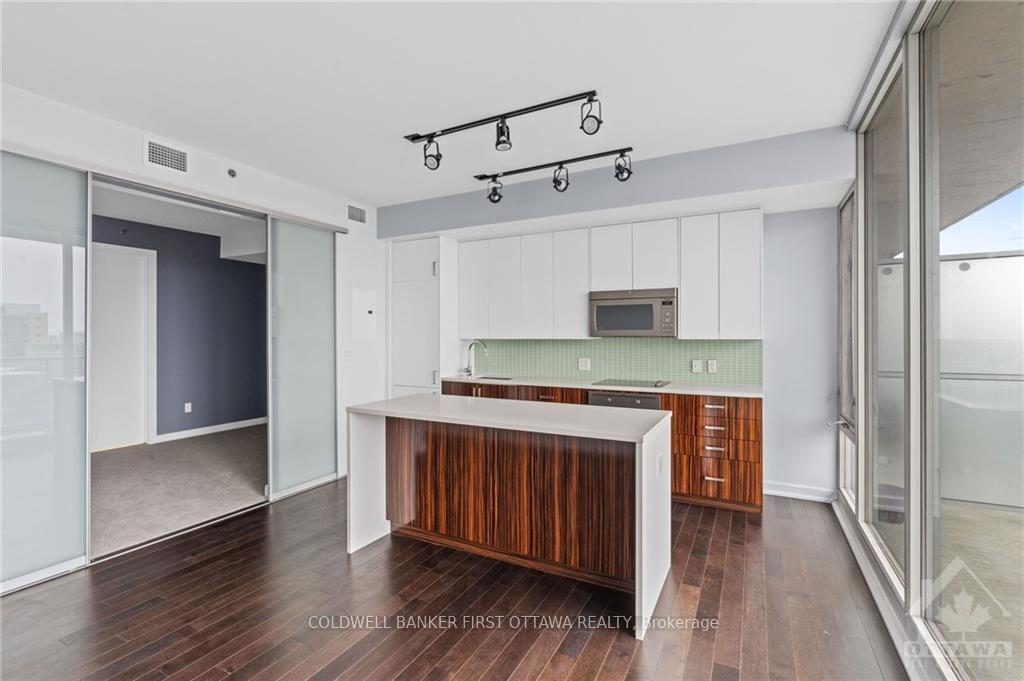 Photo 10 of Unit 907, 300 Lisgar Street, Ottawa, Ottawa Centre — HOMEH