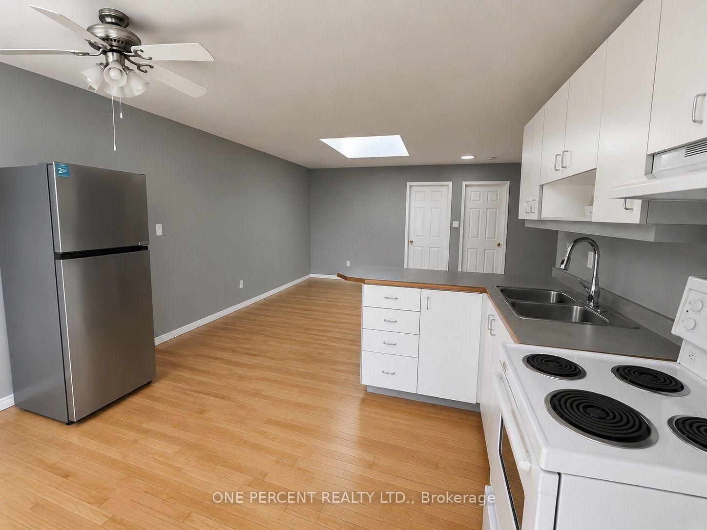 Photo 4 of Unit 2, 548 Concession Avenue SE, Hamilton, Eastmount — HOMEH