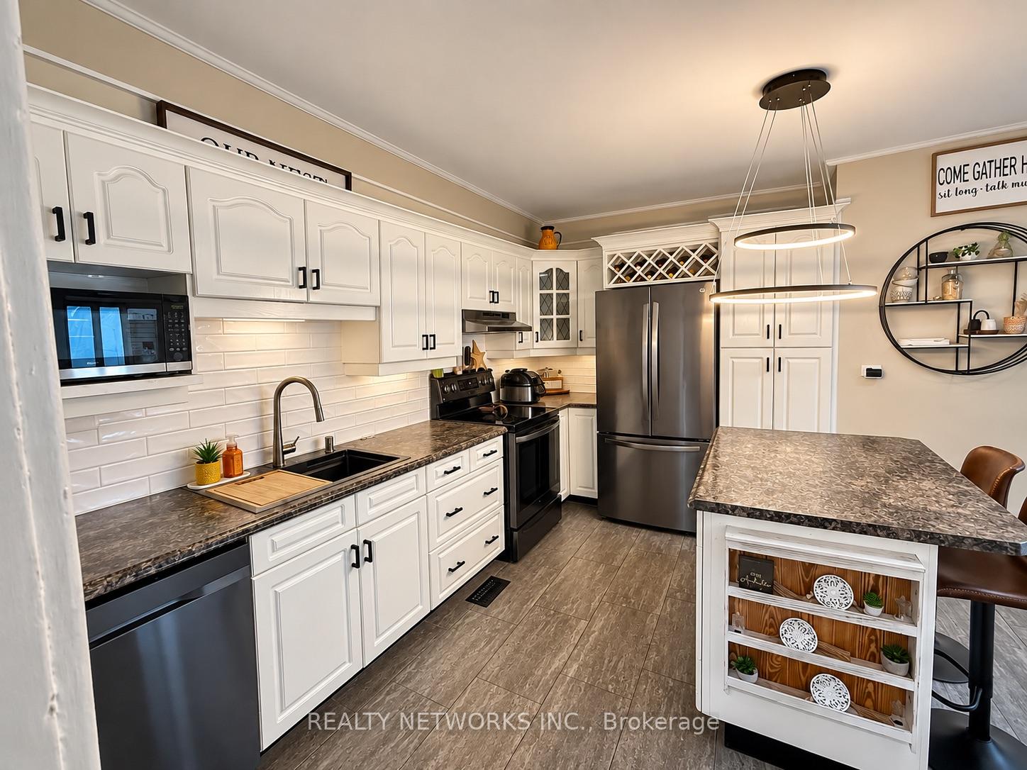 Photo 12 of 81 Hemlock Street, Timmins, TNE - Hill District — HOMEH