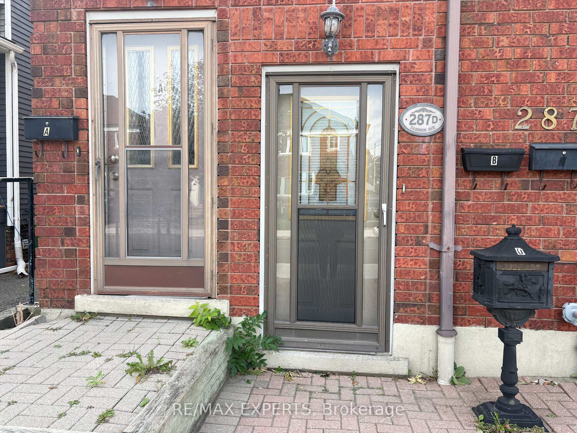 Photo 4 of Unit Unit D, 287 Sammon Avenue, Toronto, Danforth Village-East York — HOMEH