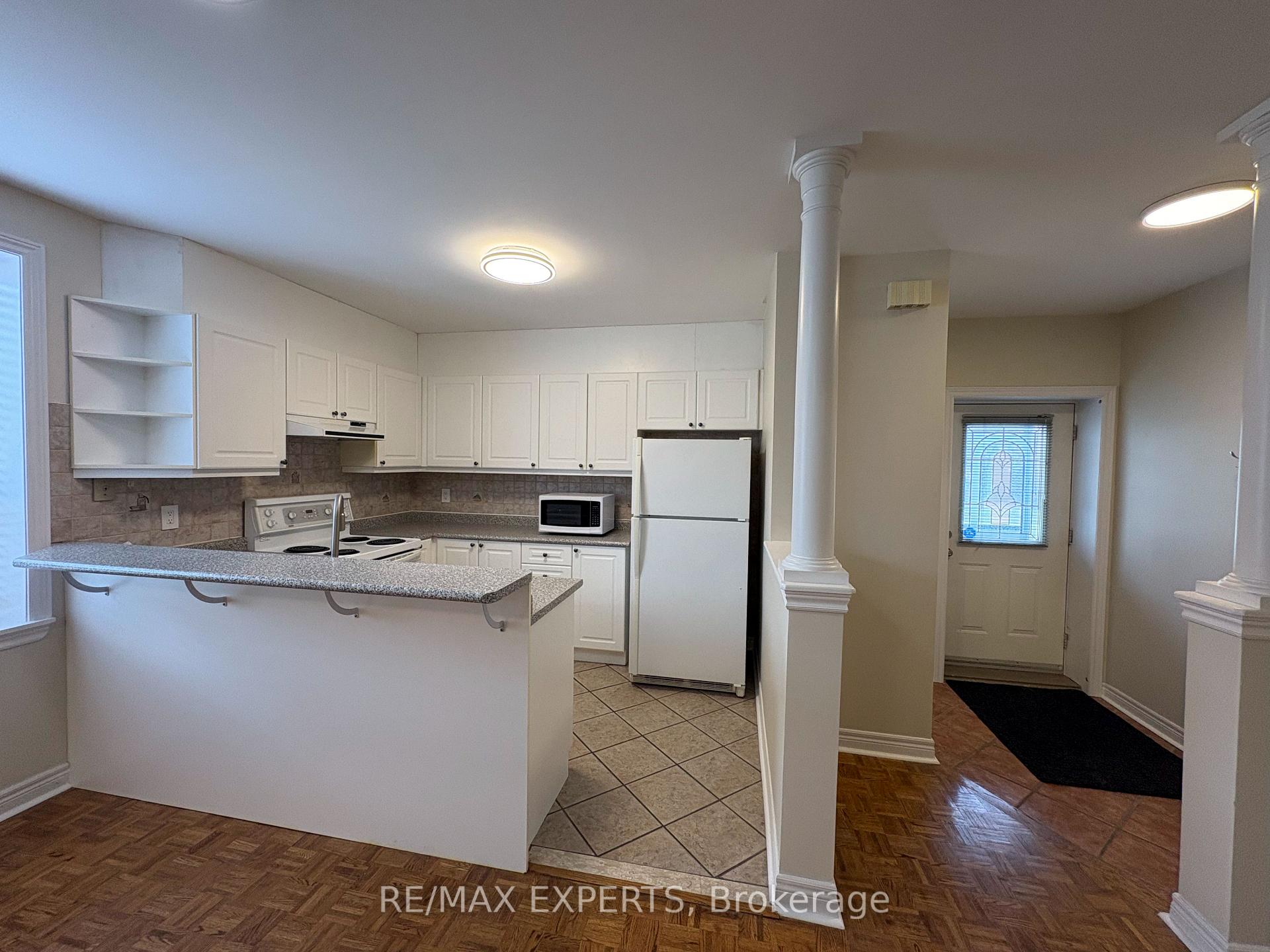 Photo 10 of Unit Unit D, 287 Sammon Avenue, Toronto, Danforth Village-East York — HOMEH