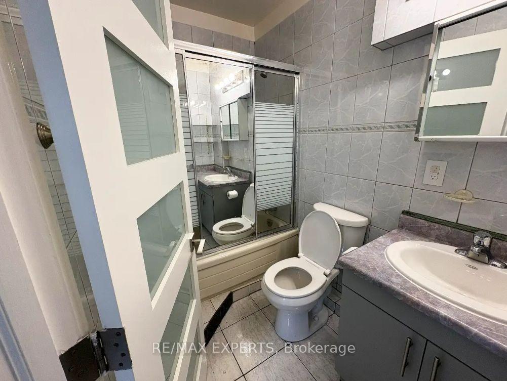 Photo 20 of Unit Unit D, 287 Sammon Avenue, Toronto, Danforth Village-East York — HOMEH