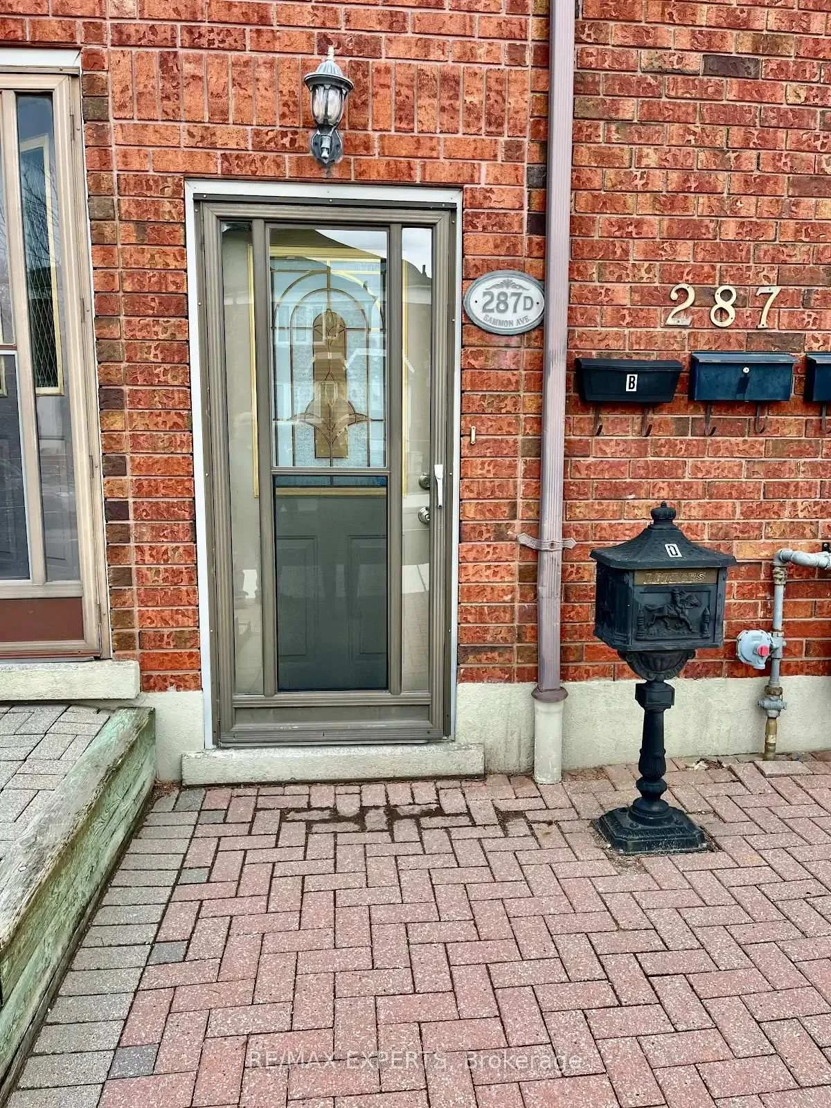 Photo 3 of Unit Unit D, 287 Sammon Avenue, Toronto, Danforth Village-East York — HOMEH