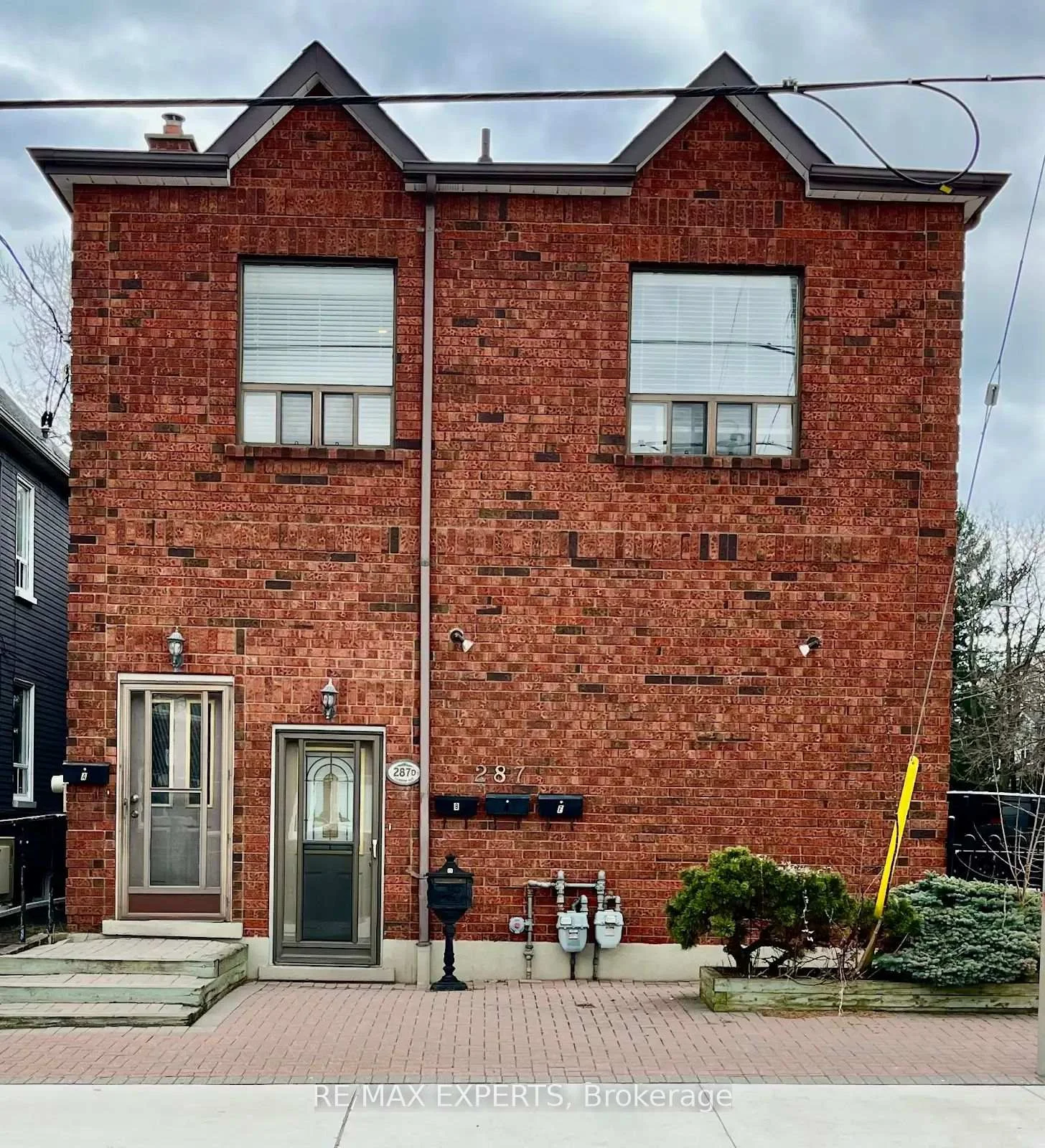 Photo 5 of Unit Unit D, 287 Sammon Avenue, Toronto, Danforth Village-East York — HOMEH
