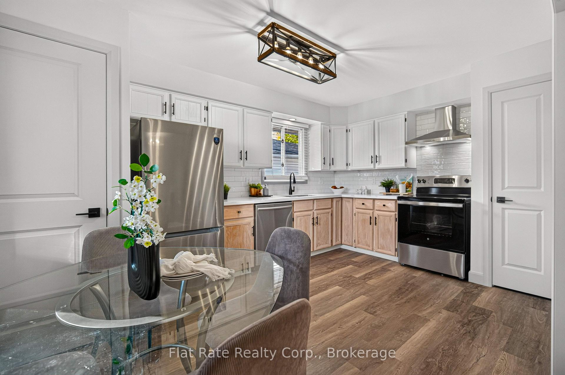 Photo 8 of 1321 Tudor Crescent, Peterborough, Ashburnham Ward 4 — HOMEH
