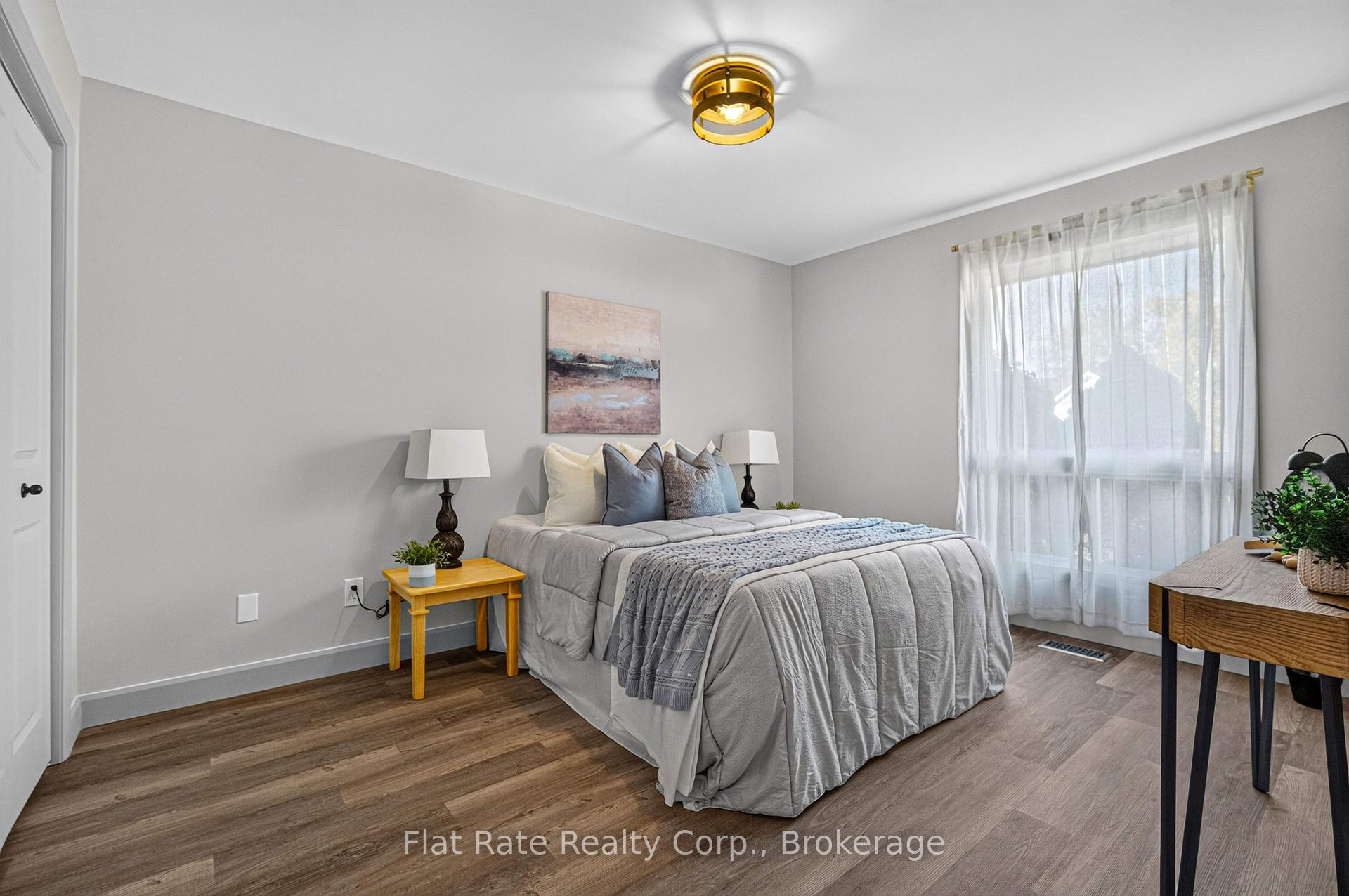 Photo 15 of 1321 Tudor Crescent, Peterborough, Ashburnham Ward 4 — HOMEH