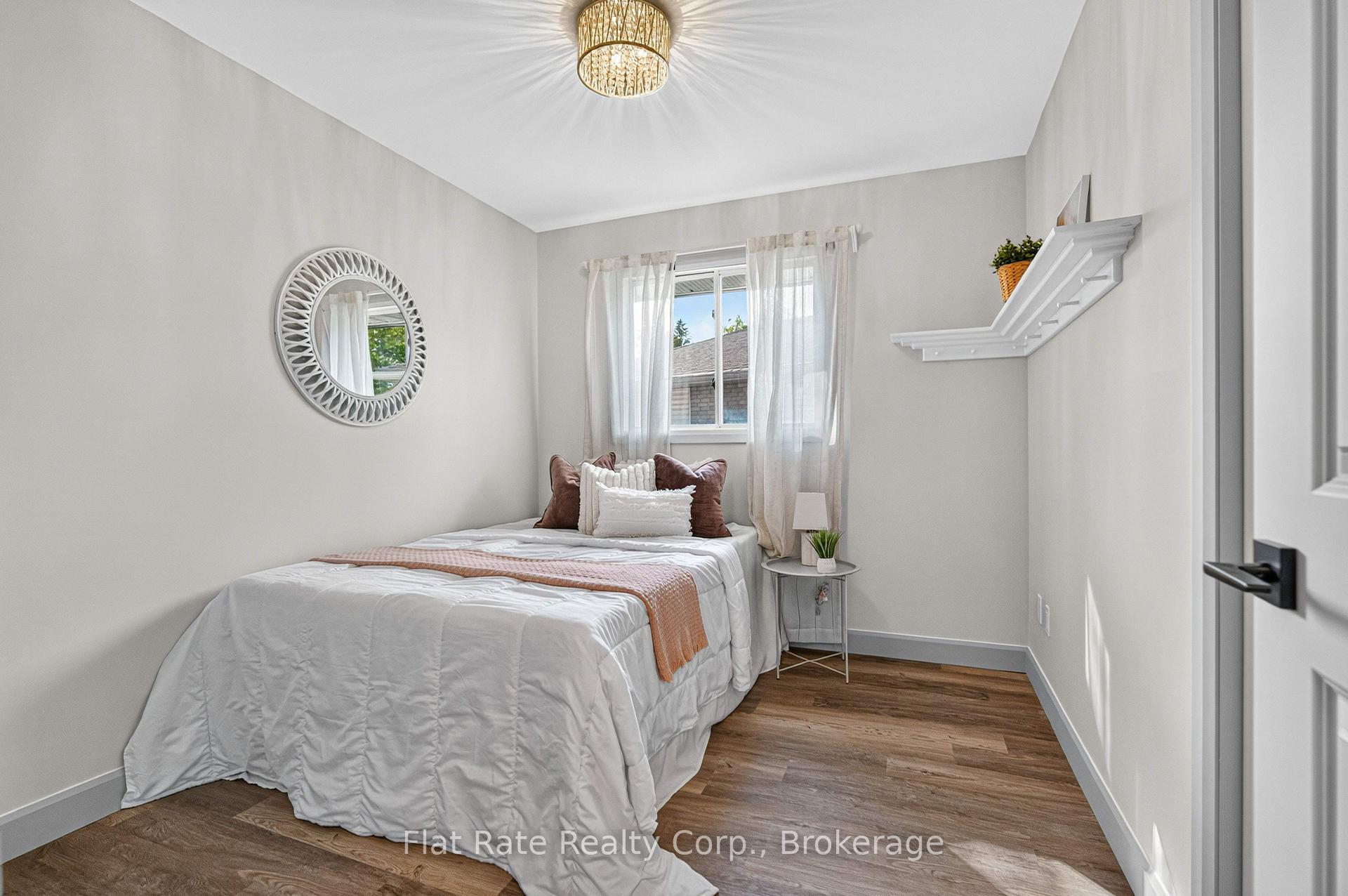Photo 17 of 1321 Tudor Crescent, Peterborough, Ashburnham Ward 4 — HOMEH