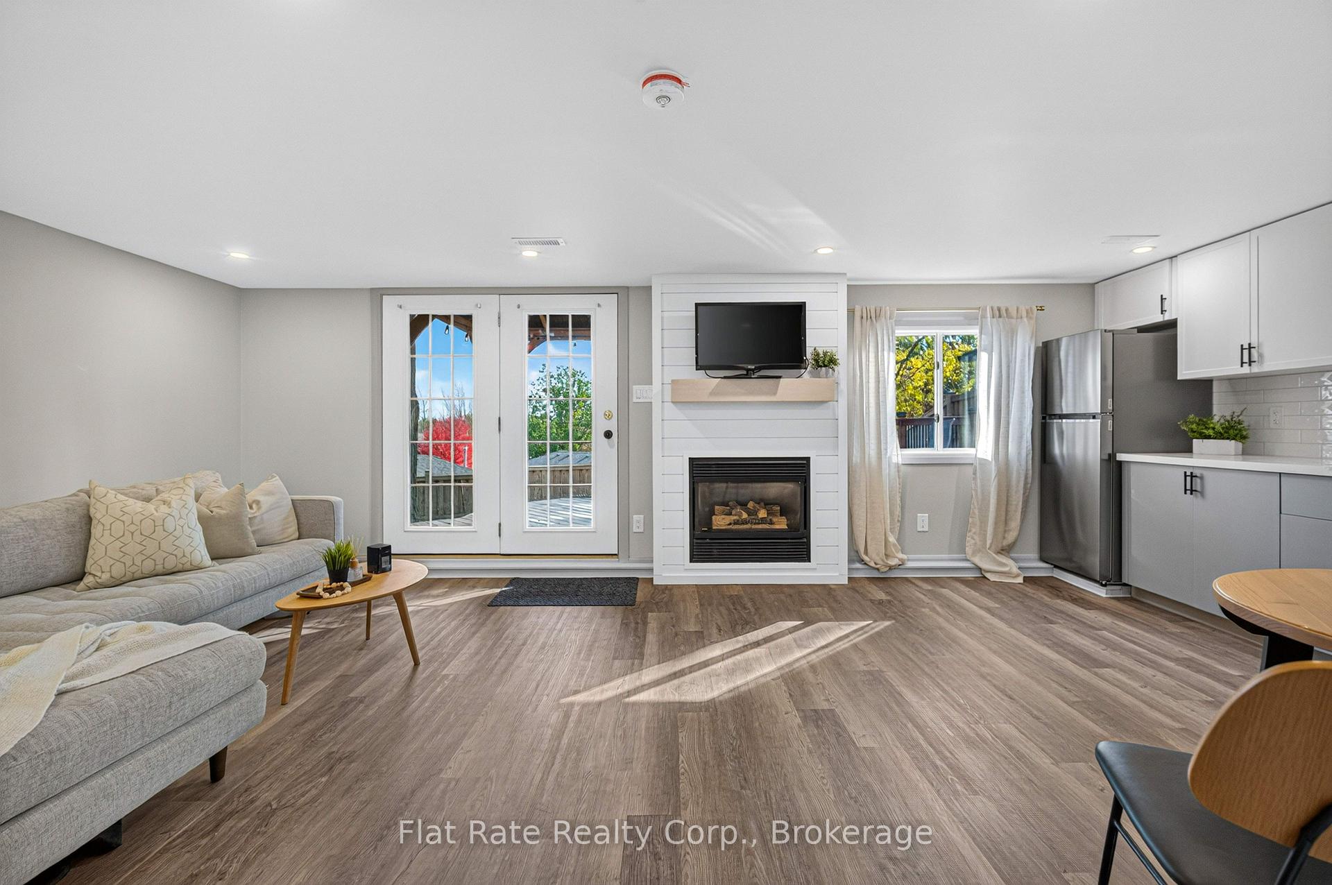 Photo 19 of 1321 Tudor Crescent, Peterborough, Ashburnham Ward 4 — HOMEH