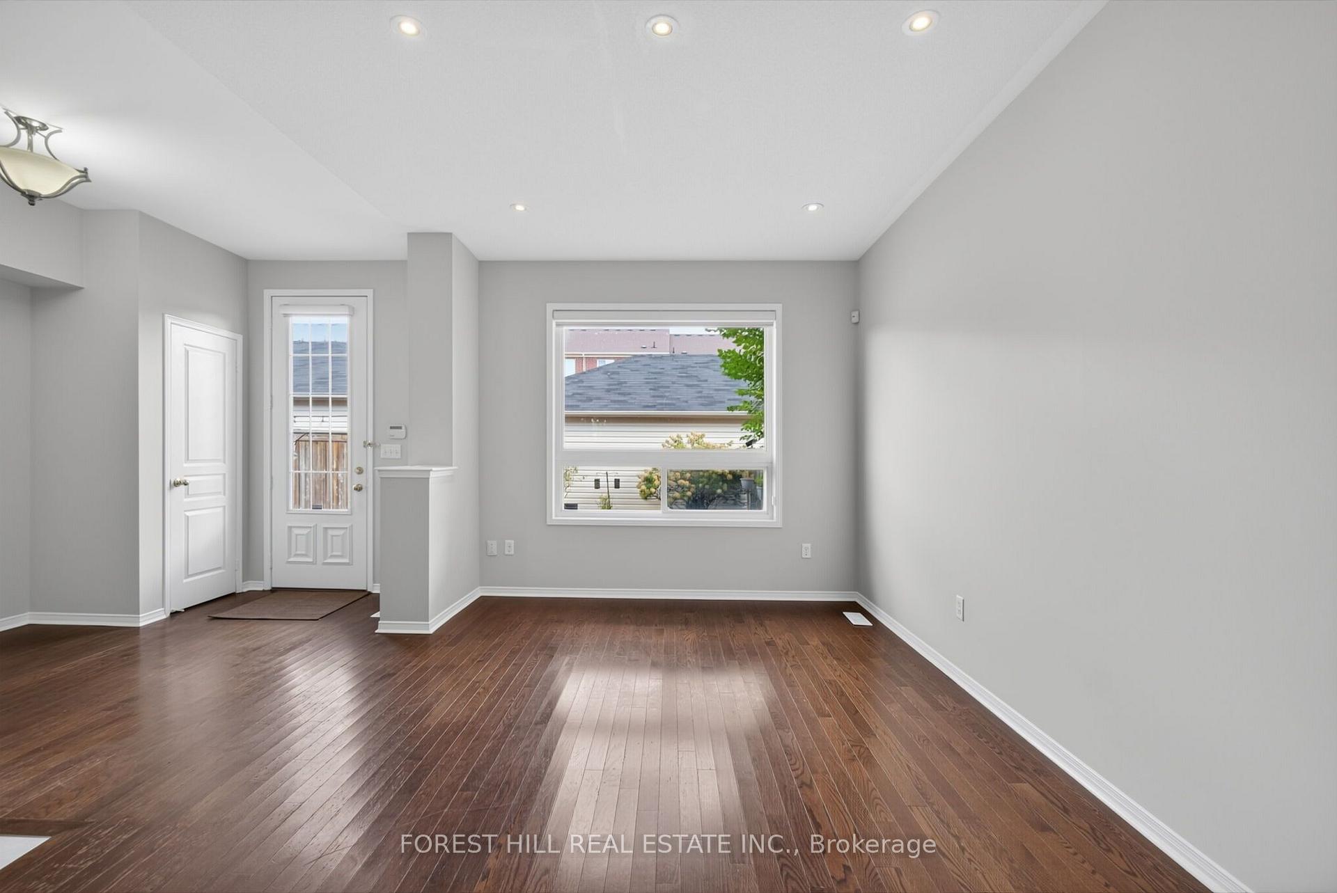 Photo 7 of 2537 Postmaster Drive, Oakville, Westmount — HOMEH