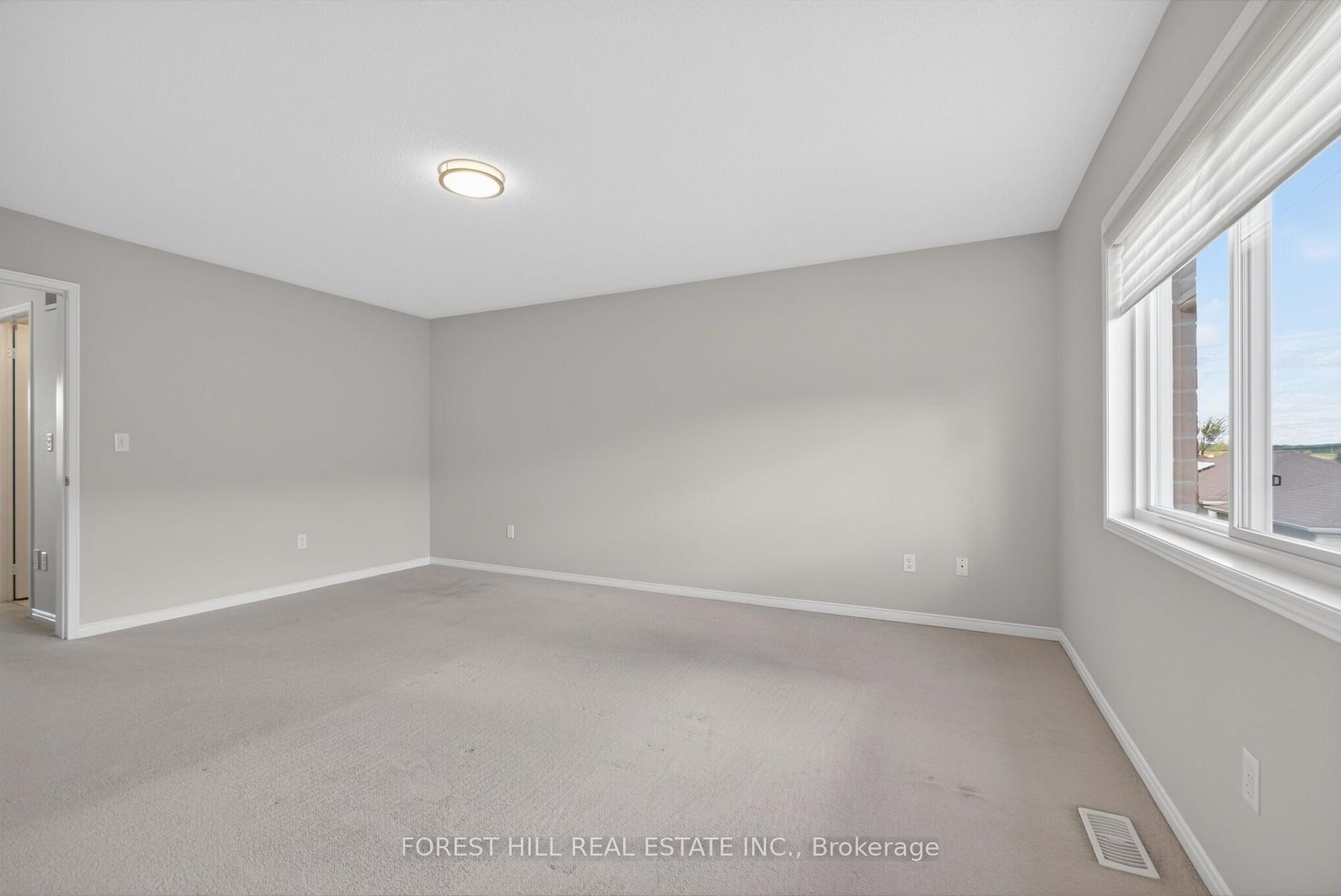 Photo 14 of 2537 Postmaster Drive, Oakville, Westmount — HOMEH