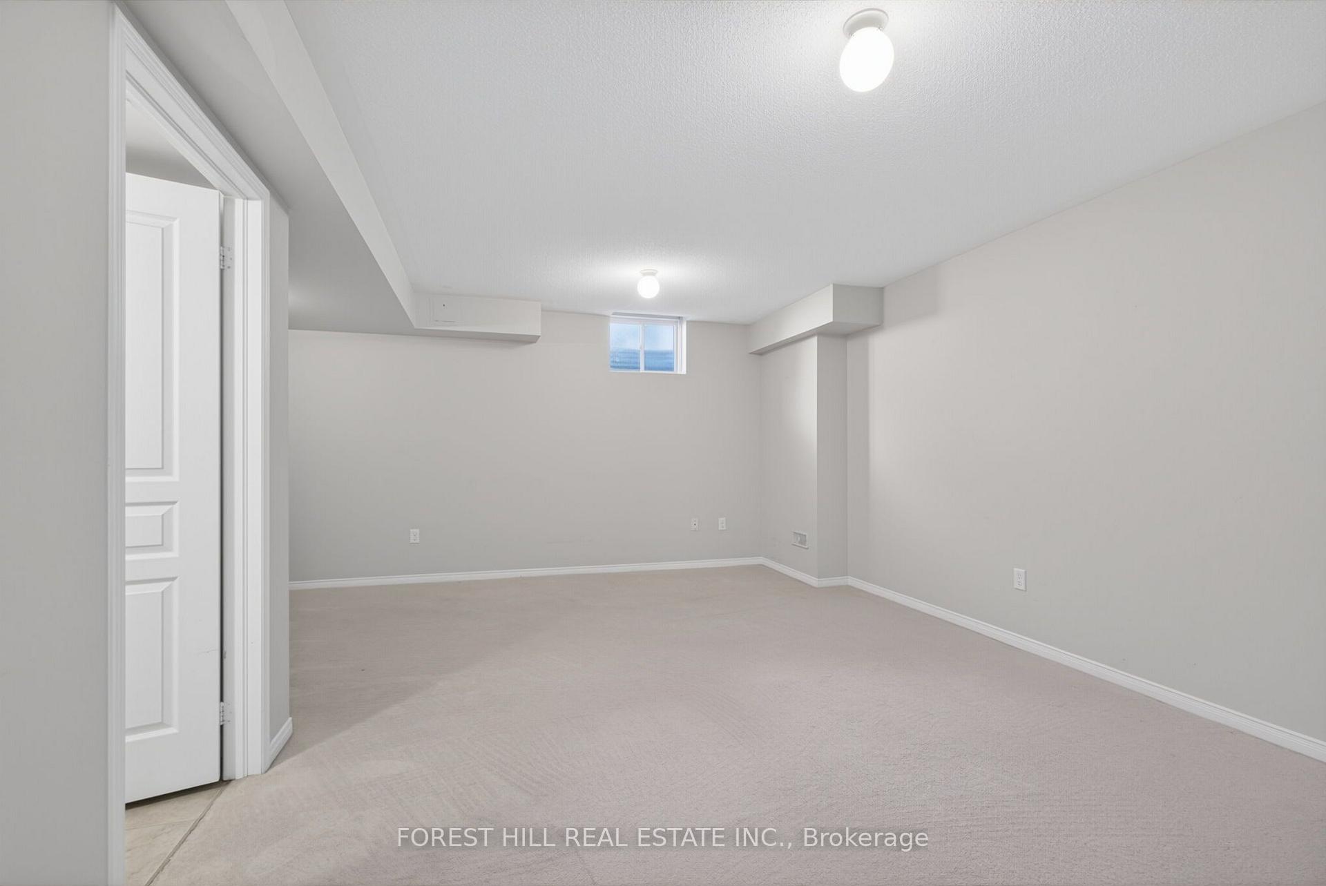 Photo 24 of 2537 Postmaster Drive, Oakville, Westmount — HOMEH