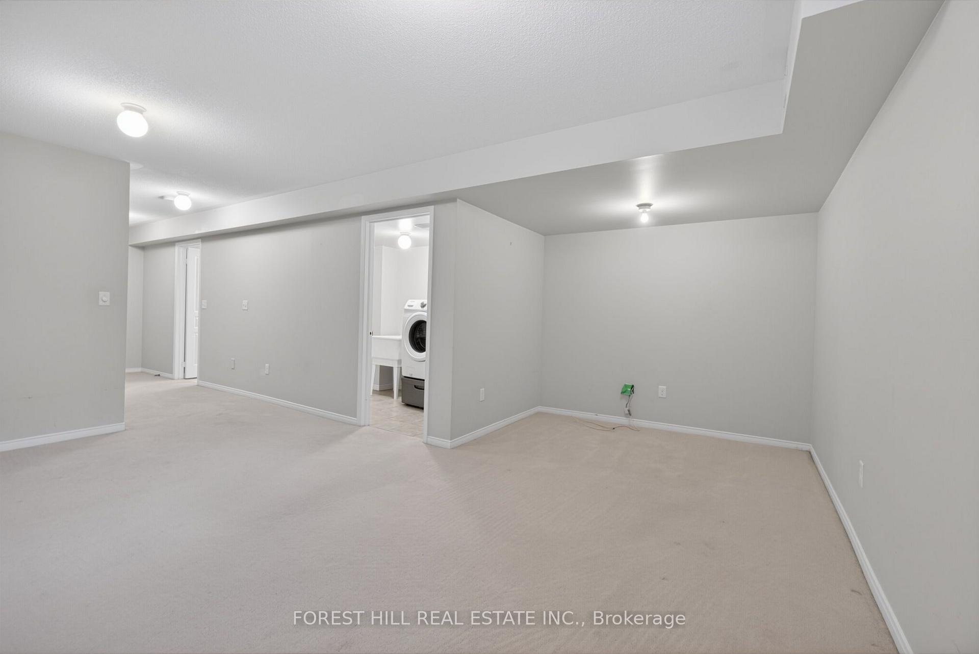 Photo 25 of 2537 Postmaster Drive, Oakville, Westmount — HOMEH