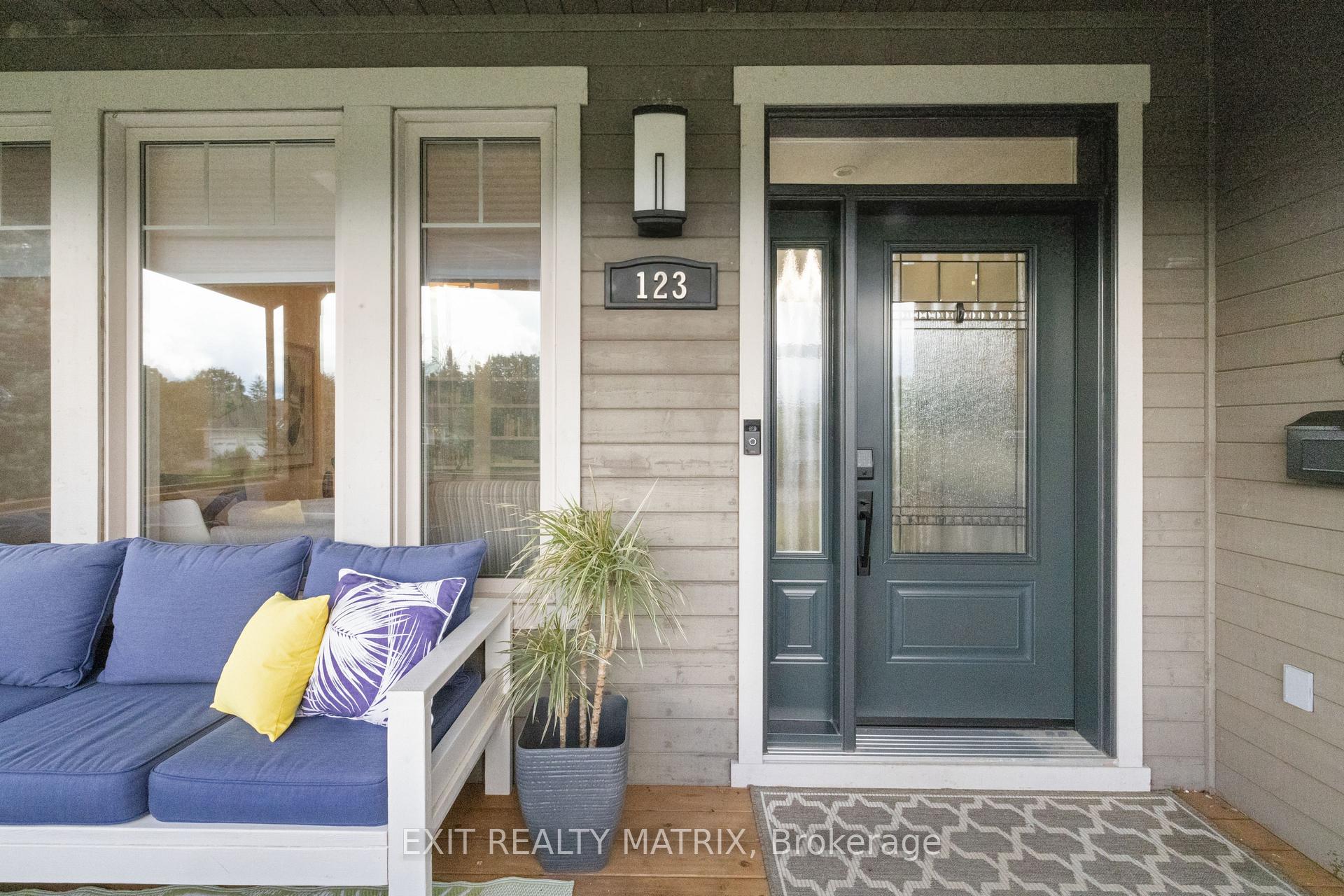 Photo of 123 Muirfield Court