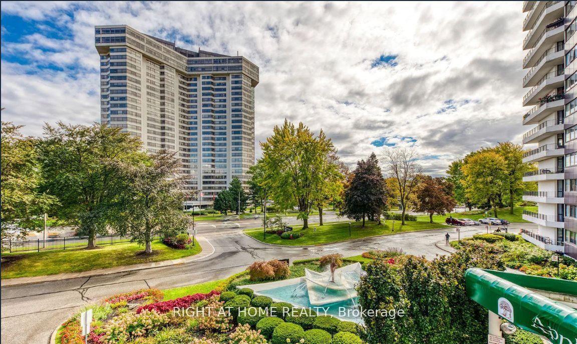 Photo 2 of Unit 606, 1333 Bloor Street E, Mississauga, Applewood — HOMEH