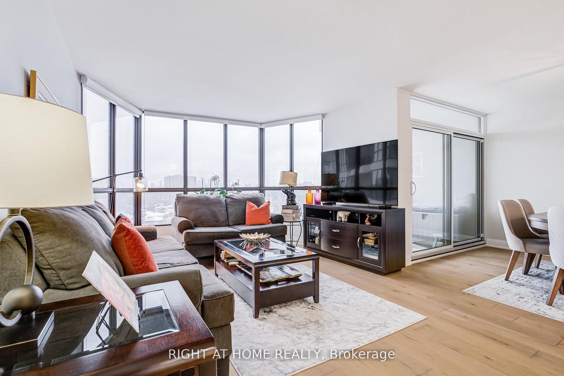 Photo 17 of Unit 606, 1333 Bloor Street E, Mississauga, Applewood — HOMEH