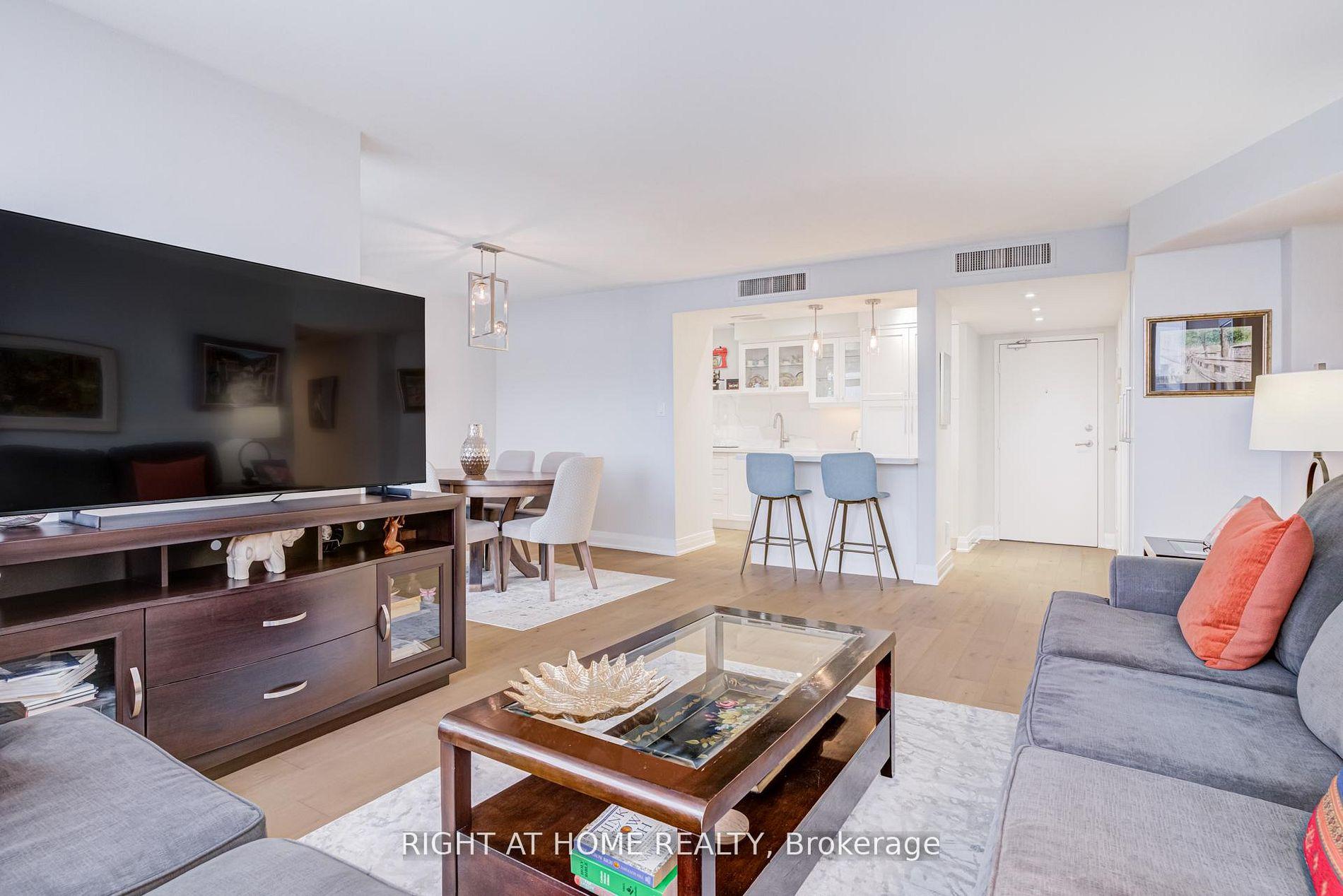 Photo 18 of Unit 606, 1333 Bloor Street E, Mississauga, Applewood — HOMEH