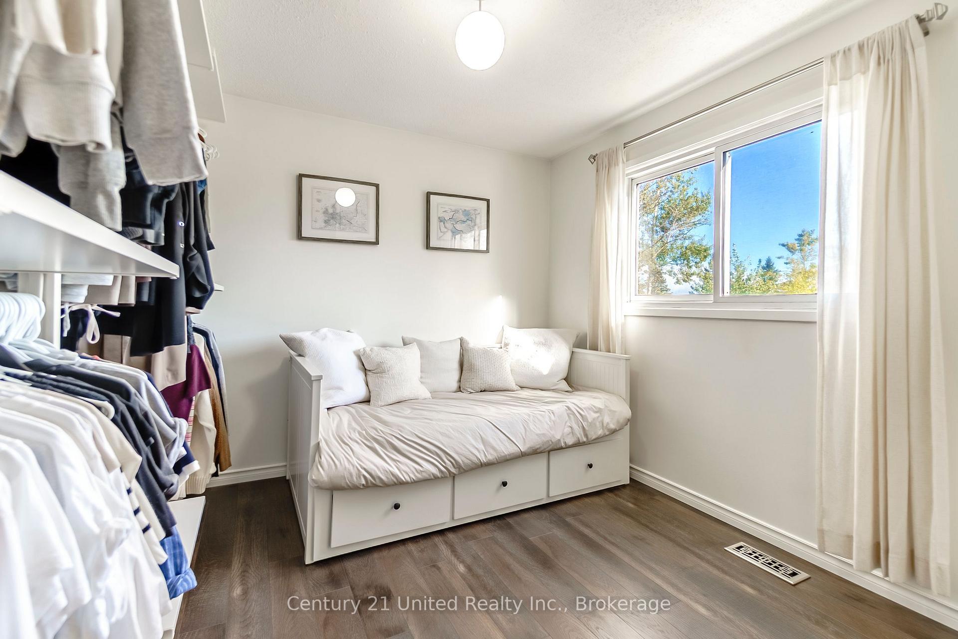 Photo 11 of 1615 Cherryhill Road, Peterborough, Monaghan Ward 2 — HOMEH