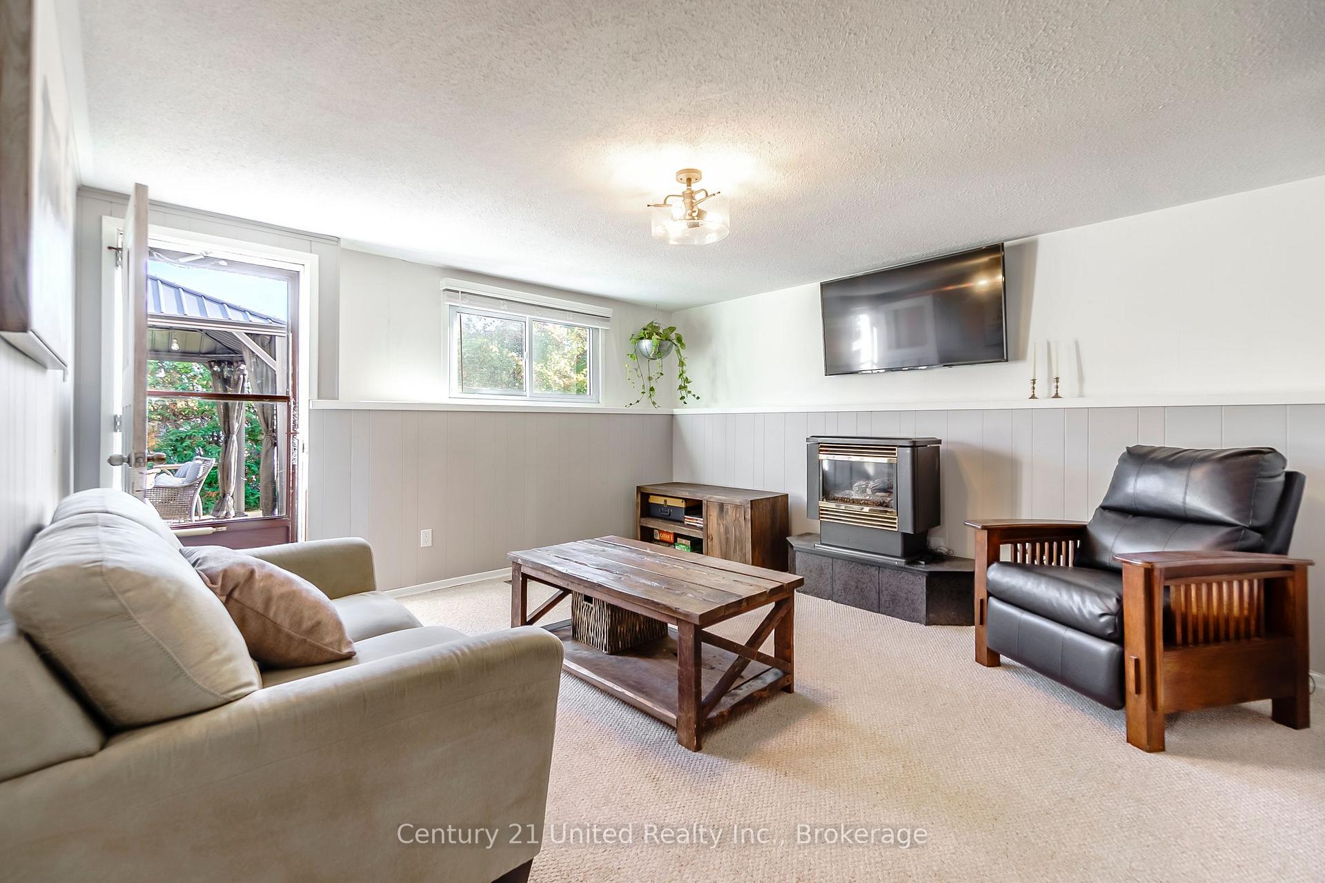 Photo 14 of 1615 Cherryhill Road, Peterborough, Monaghan Ward 2 — HOMEH