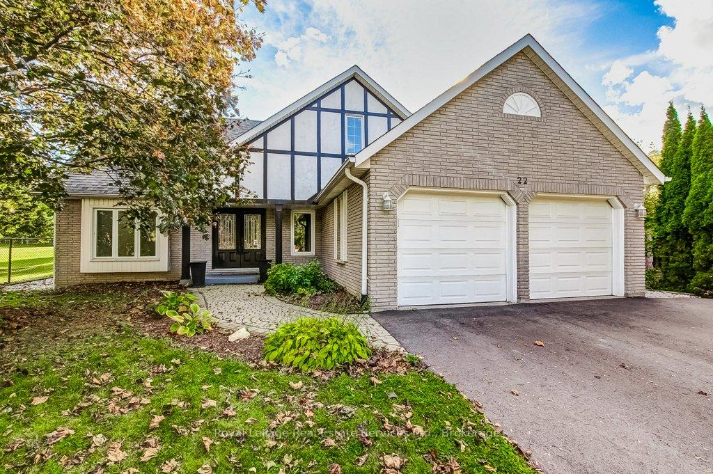Photo 4 of 22 Daffodil Crescent, Hamilton, Iroquoia Heights — HOMEH