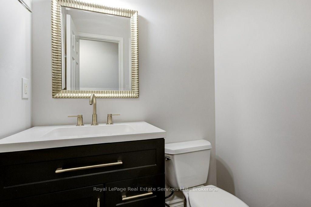 Photo 19 of 22 Daffodil Crescent, Hamilton, Iroquoia Heights — HOMEH