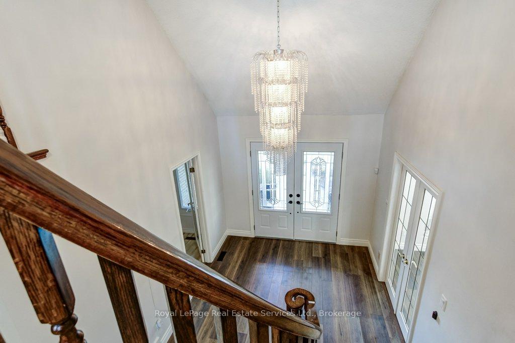 Photo 21 of 22 Daffodil Crescent, Hamilton, Iroquoia Heights — HOMEH