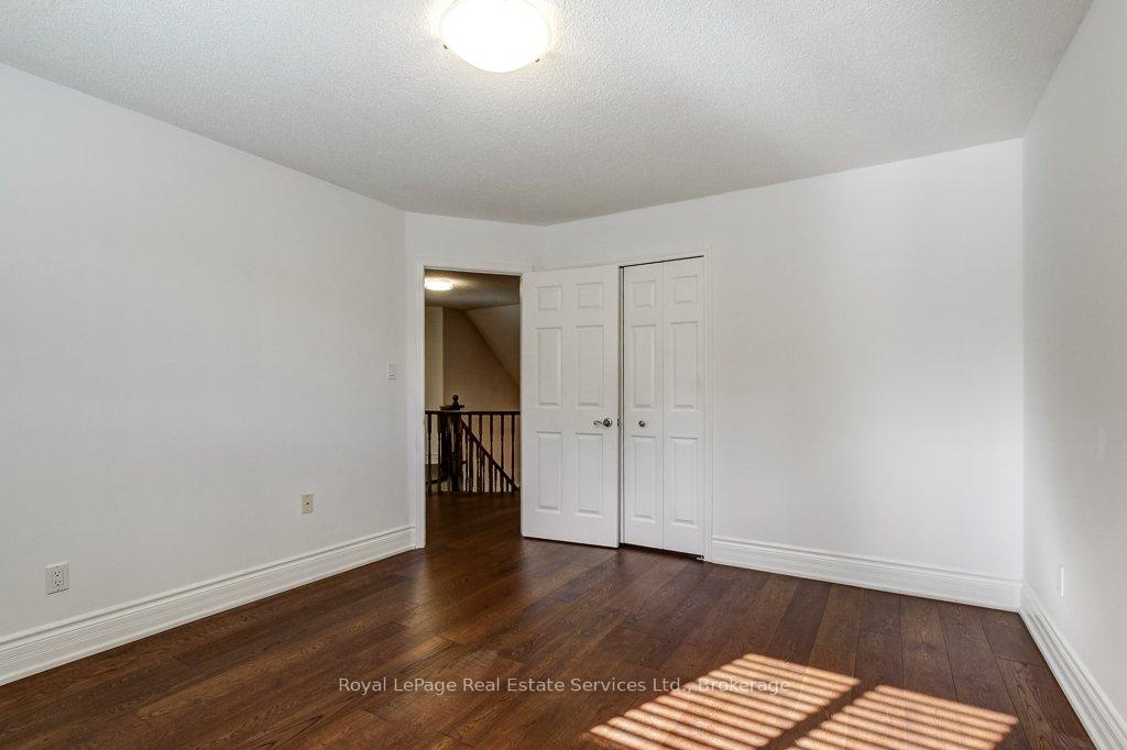 Photo 30 of 22 Daffodil Crescent, Hamilton, Iroquoia Heights — HOMEH