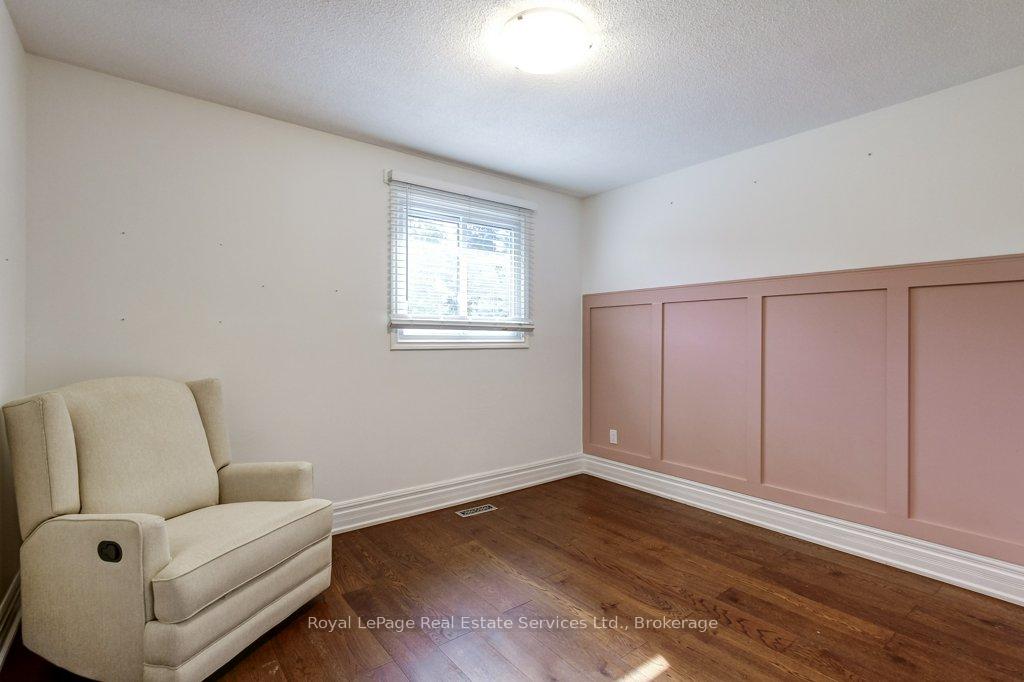 Photo 32 of 22 Daffodil Crescent, Hamilton, Iroquoia Heights — HOMEH