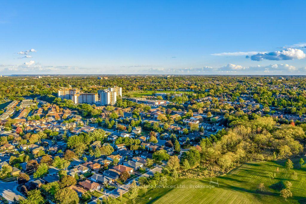 Photo 50 of 22 Daffodil Crescent, Hamilton, Iroquoia Heights — HOMEH
