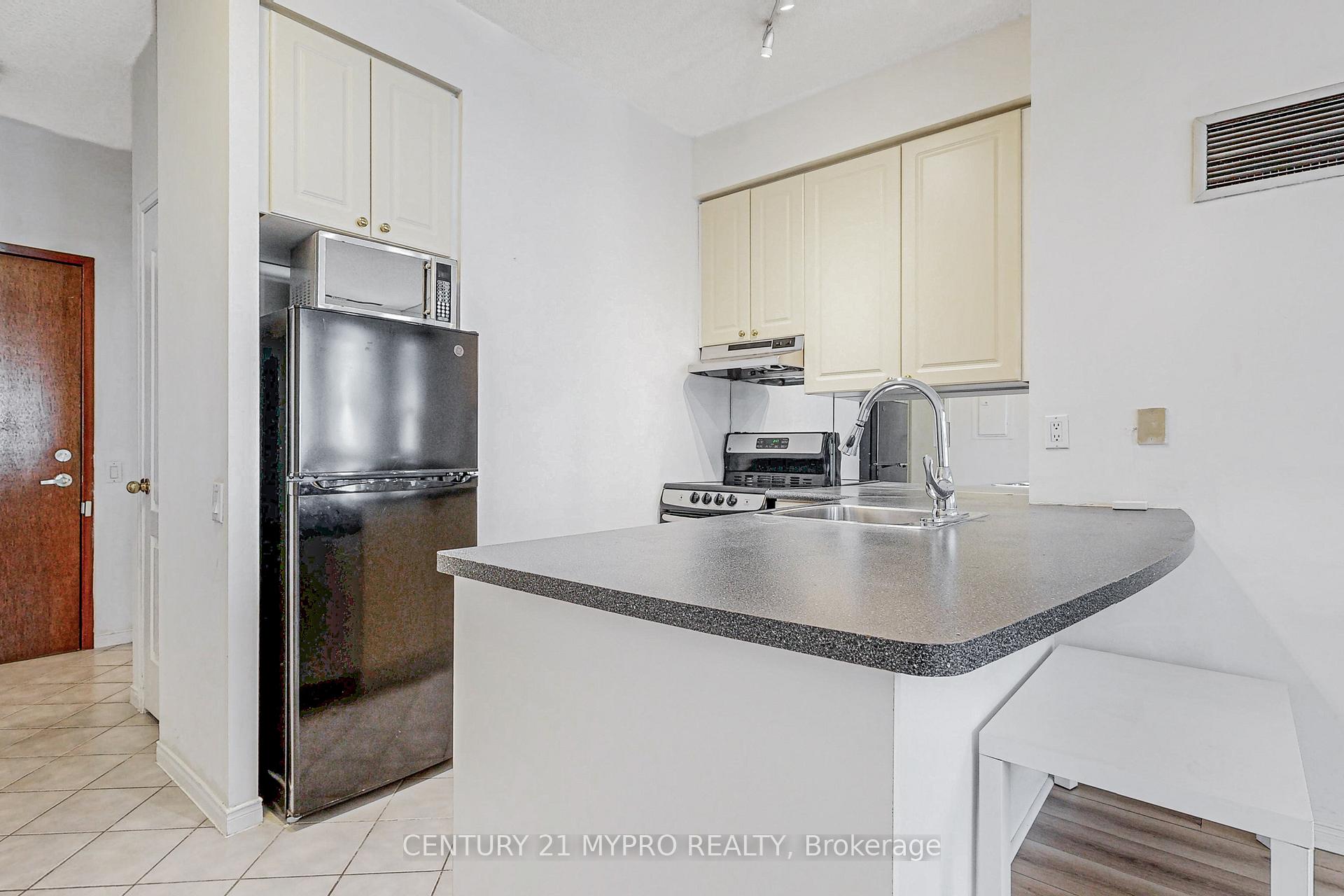 Photo 10 of Unit 401, 555 Yonge Street, Toronto, Church-Yonge Corridor — HOMEH