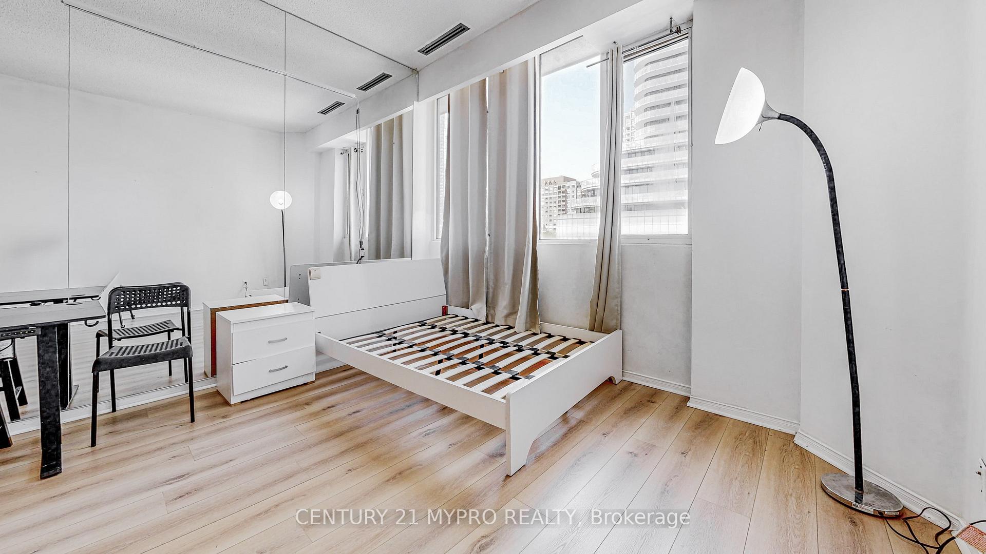 Photo 13 of Unit 401, 555 Yonge Street, Toronto, Church-Yonge Corridor — HOMEH