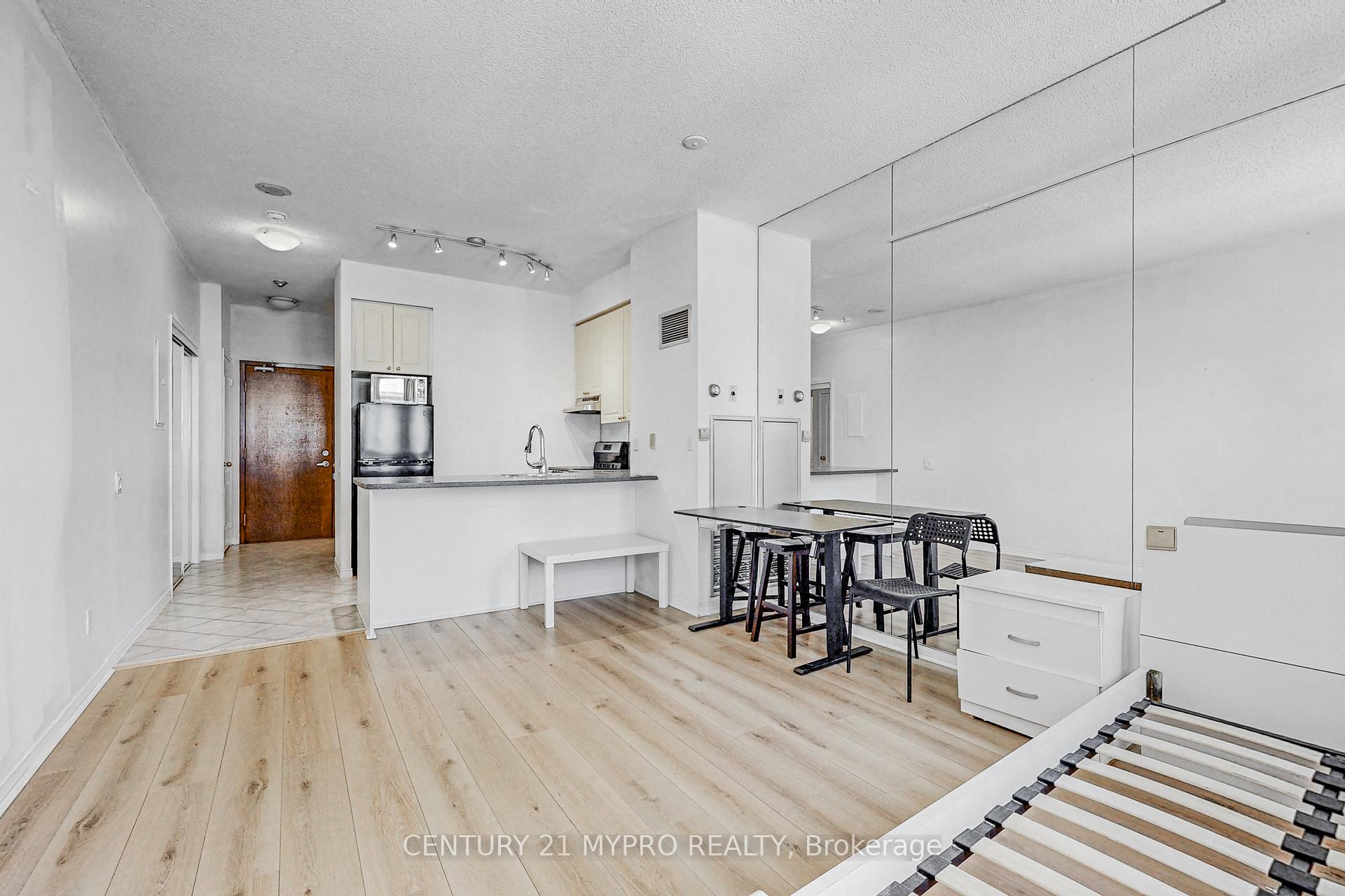 Photo 17 of Unit 401, 555 Yonge Street, Toronto, Church-Yonge Corridor — HOMEH