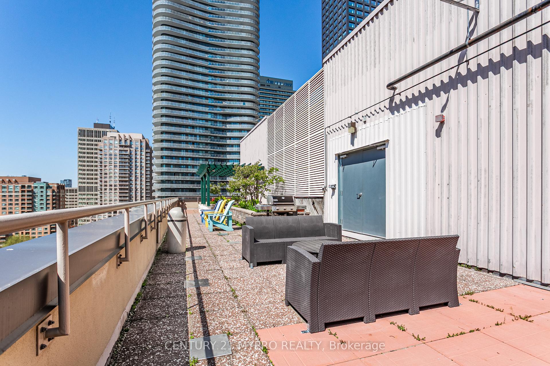 Photo 25 of Unit 401, 555 Yonge Street, Toronto, Church-Yonge Corridor — HOMEH