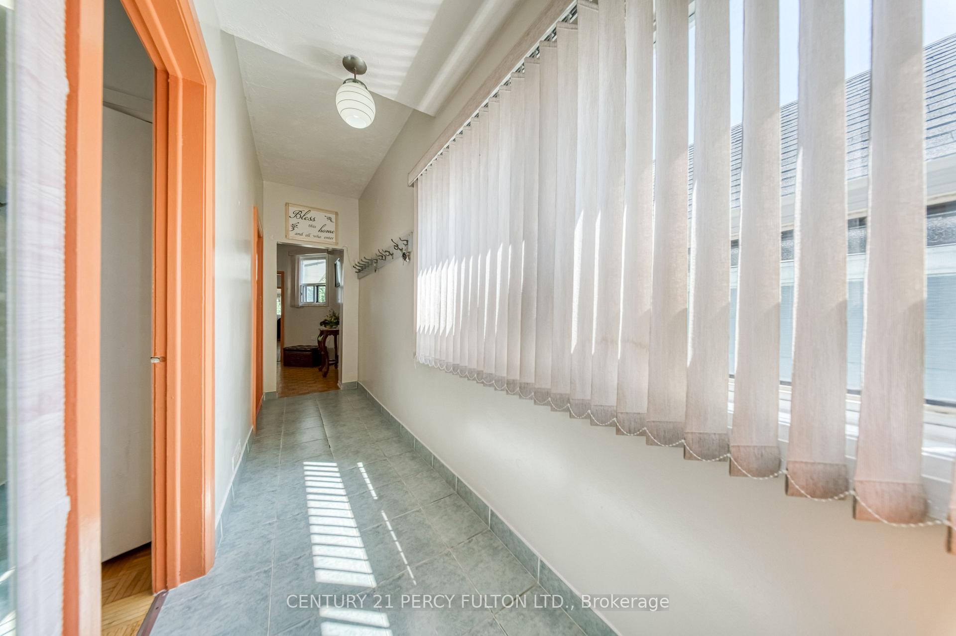 Photo 5 of 15 Haverson Boulevard, Toronto, Keelesdale-Eglinton West — HOMEH