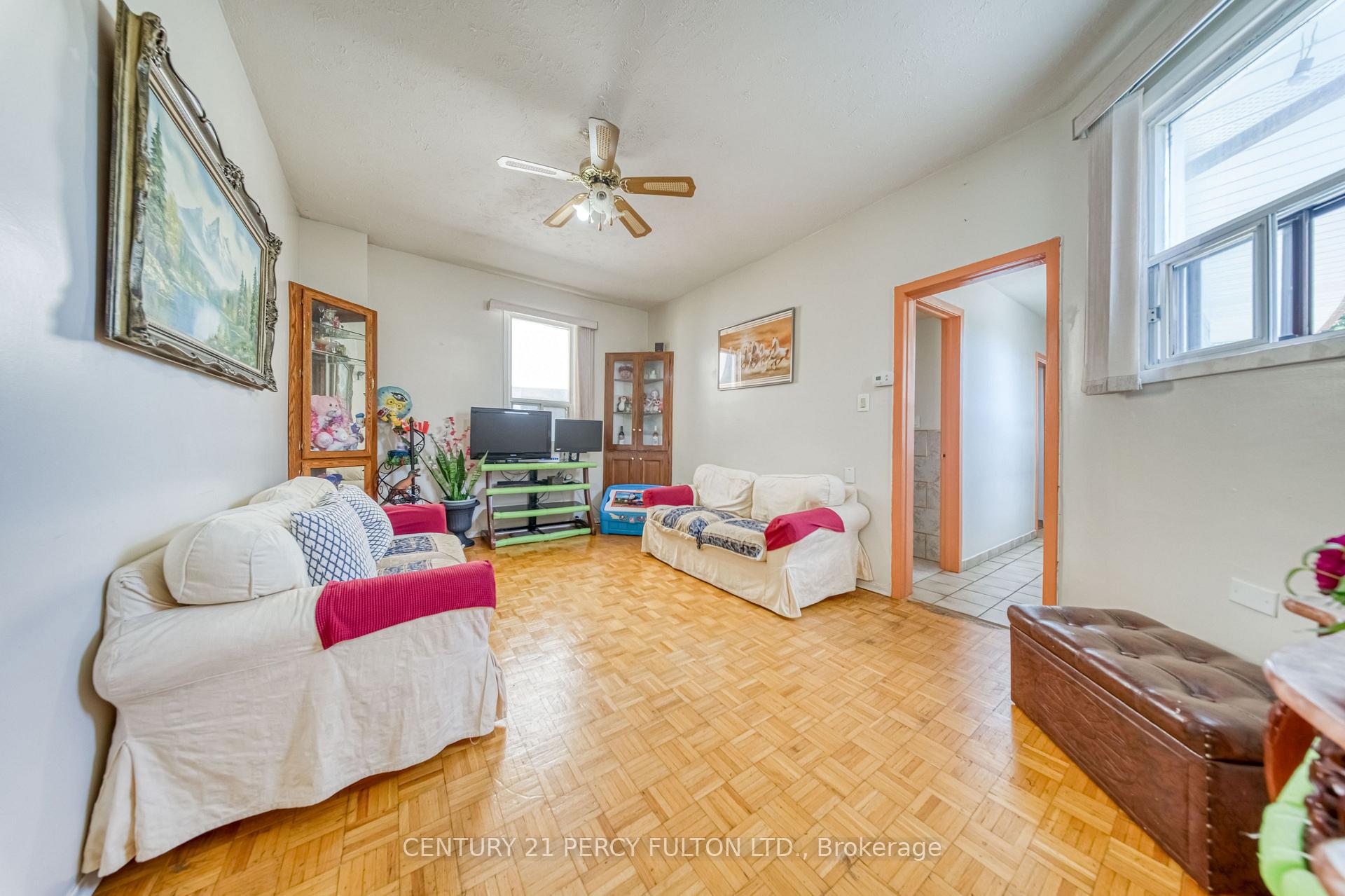 Photo 6 of 15 Haverson Boulevard, Toronto, Keelesdale-Eglinton West — HOMEH