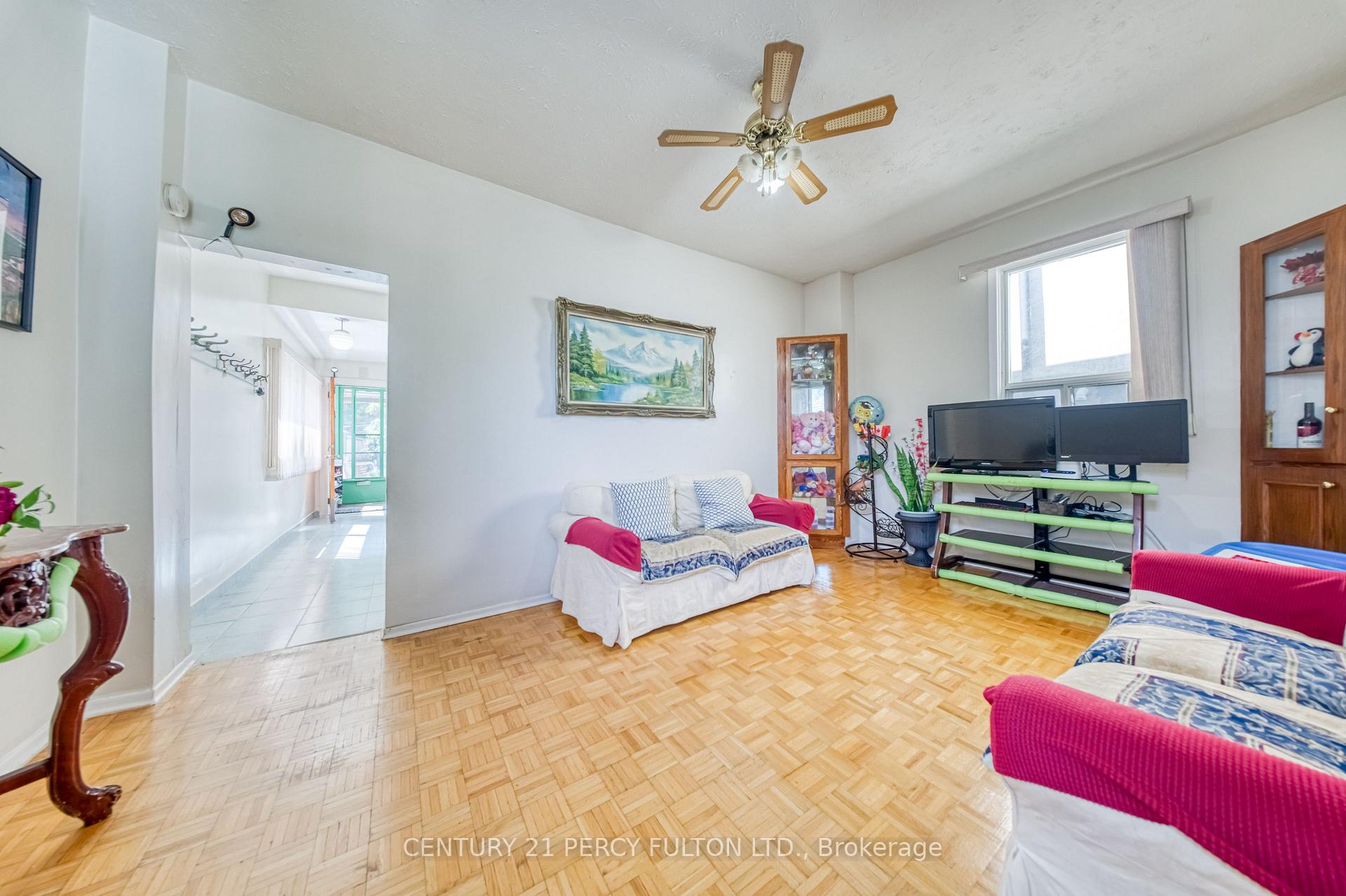 Photo 7 of 15 Haverson Boulevard, Toronto, Keelesdale-Eglinton West — HOMEH