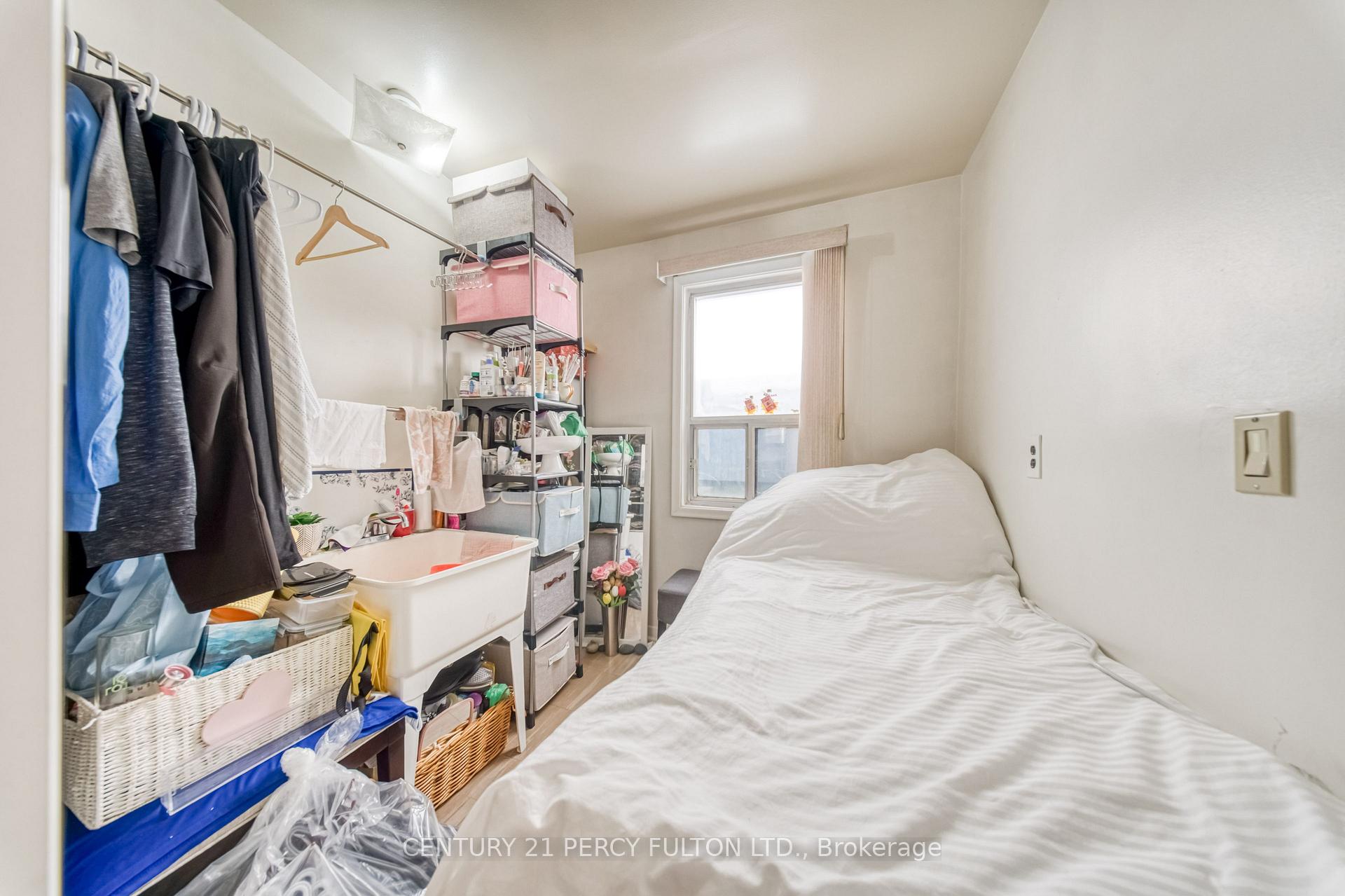 Photo 16 of 15 Haverson Boulevard, Toronto, Keelesdale-Eglinton West — HOMEH