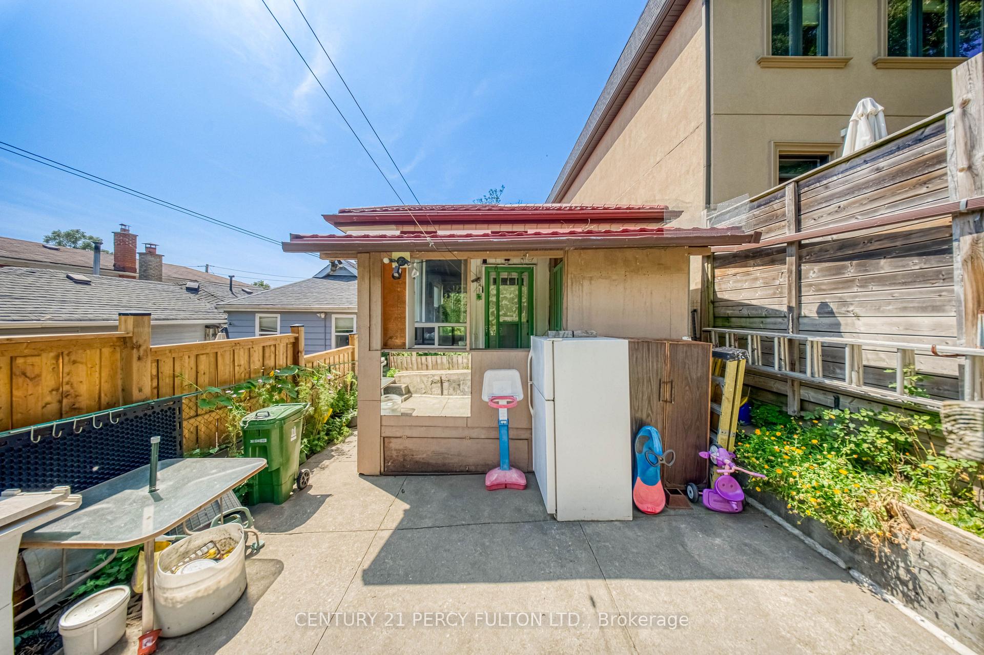 Photo 22 of 15 Haverson Boulevard, Toronto, Keelesdale-Eglinton West — HOMEH