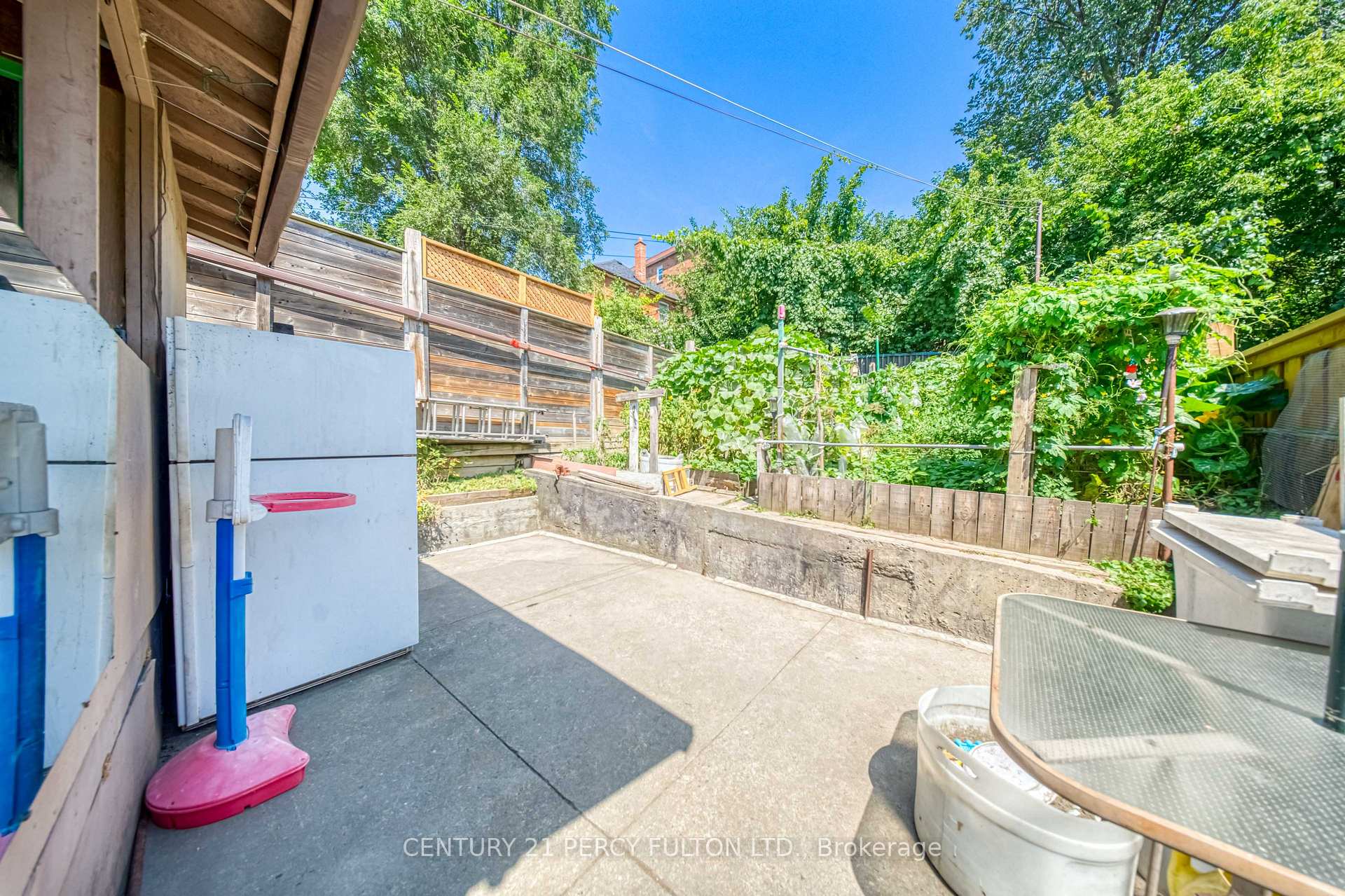 Photo 23 of 15 Haverson Boulevard, Toronto, Keelesdale-Eglinton West — HOMEH