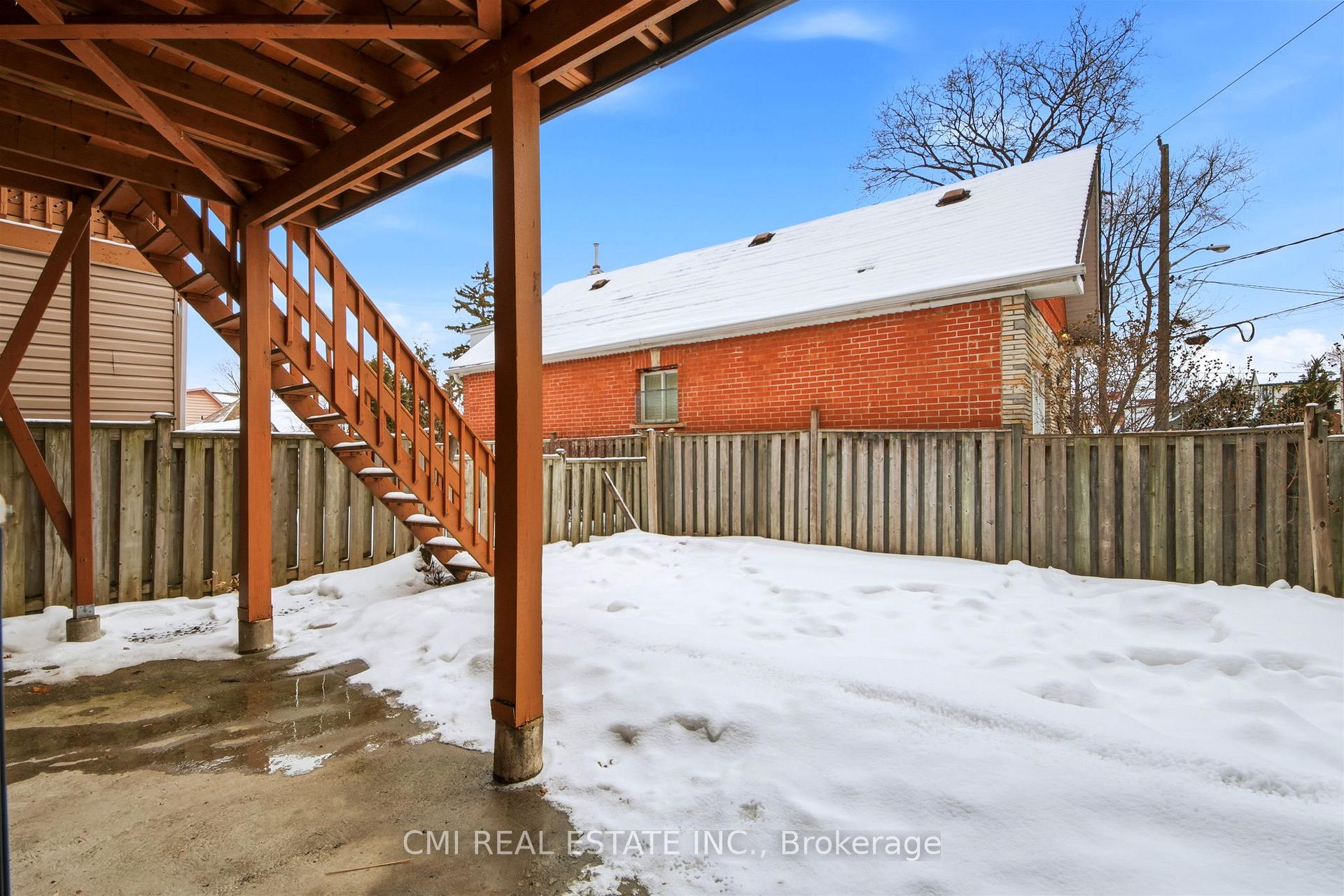 Photo 40 of 3 Forest Point Drive, North York, Mount Dennis — HOMEH