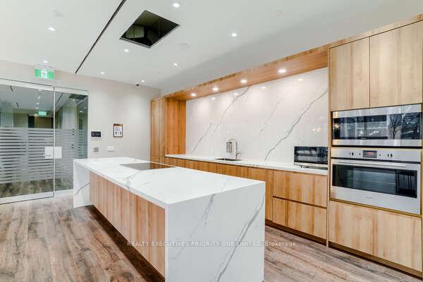 Photo 44 of Unit 601, 21 Park Street E, Mississauga, Port Credit — HOMEH