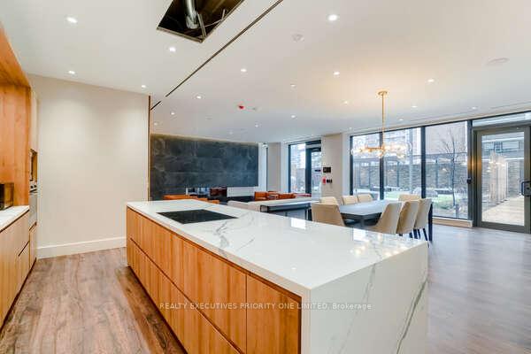 Photo 45 of Unit 601, 21 Park Street E, Mississauga, Port Credit — HOMEH