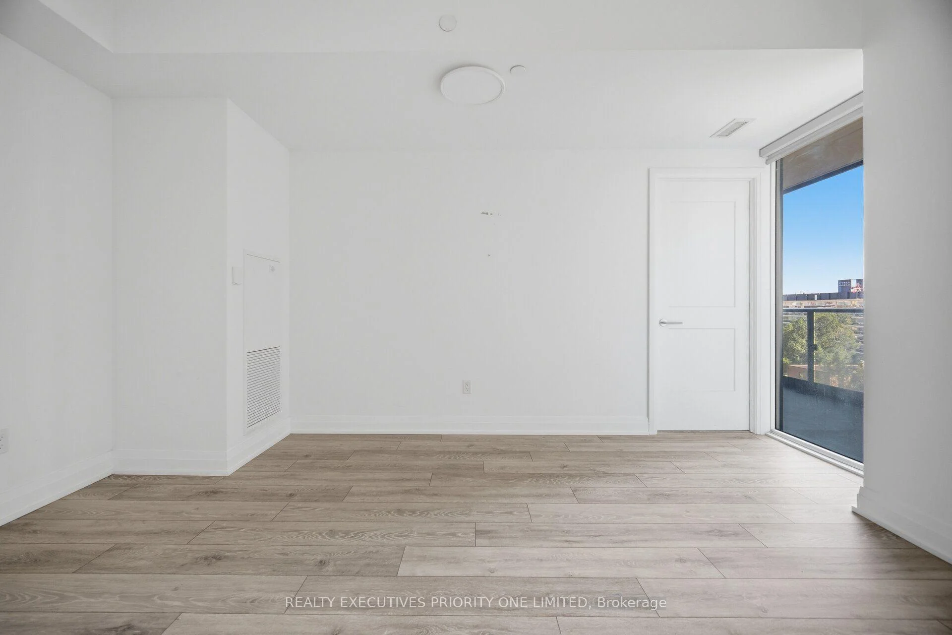 Photo 22 of Unit 601, 21 Park Street E, Mississauga, Port Credit — HOMEH
