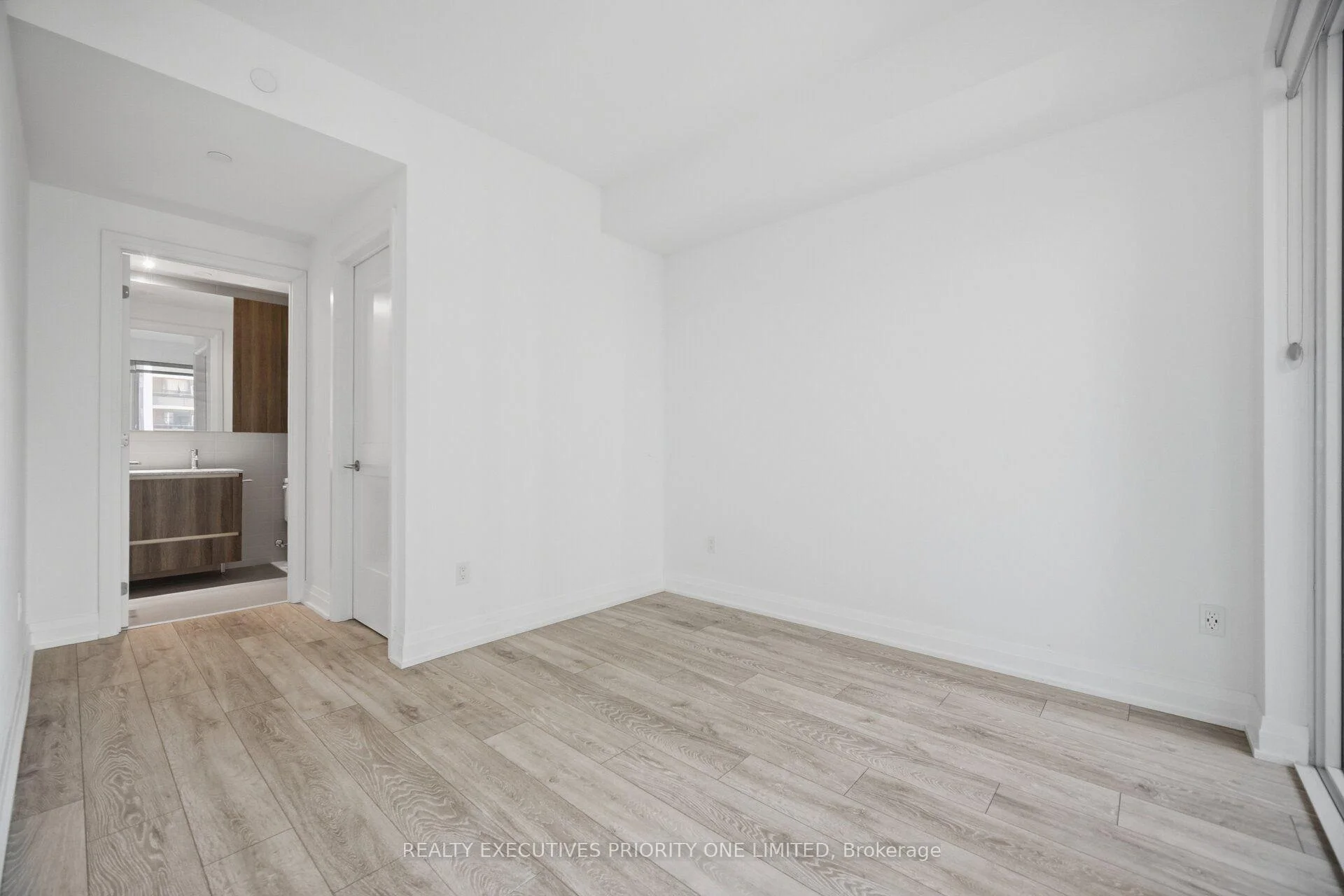Photo 24 of Unit 601, 21 Park Street E, Mississauga, Port Credit — HOMEH