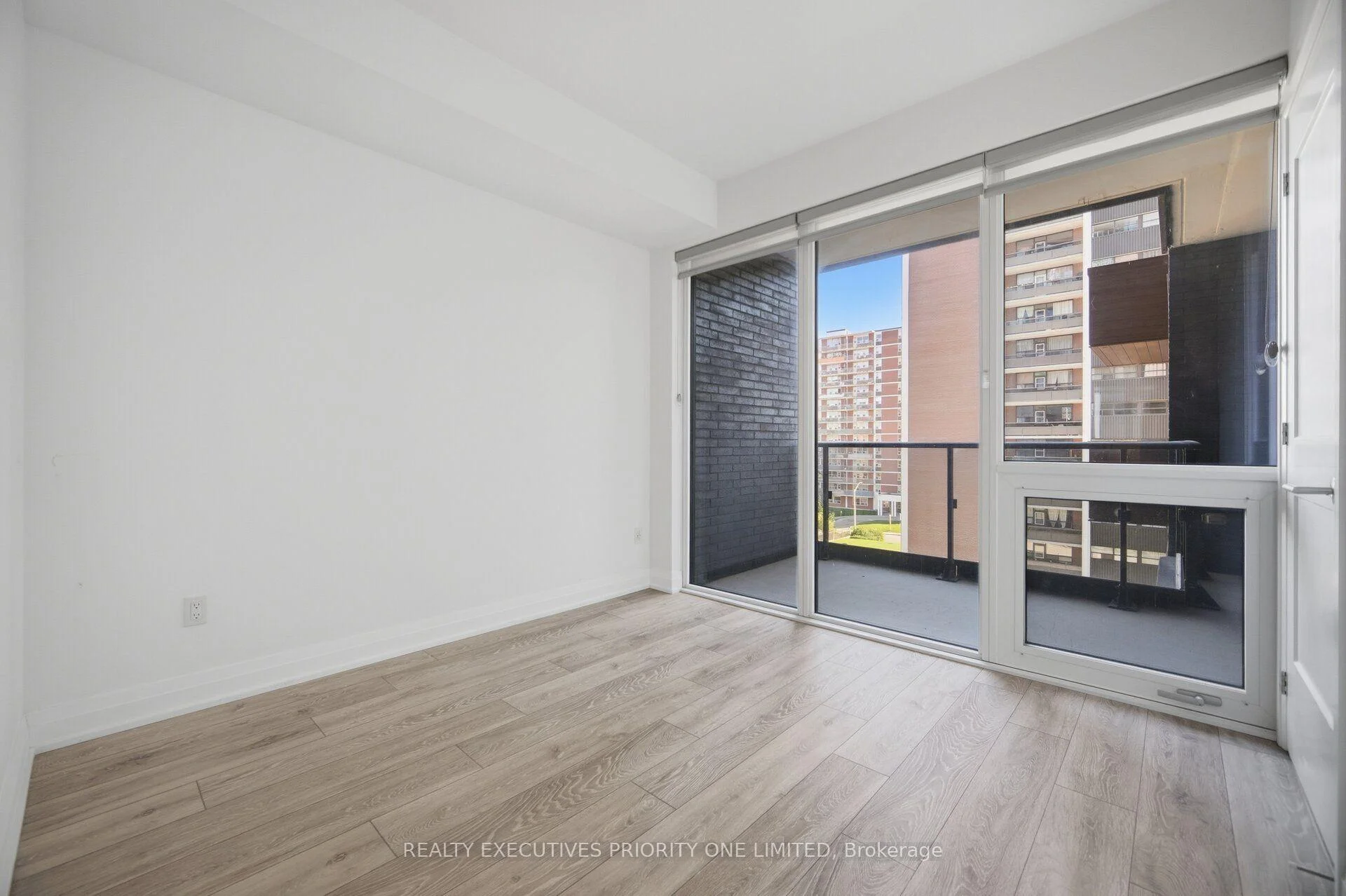 Photo 25 of Unit 601, 21 Park Street E, Mississauga, Port Credit — HOMEH