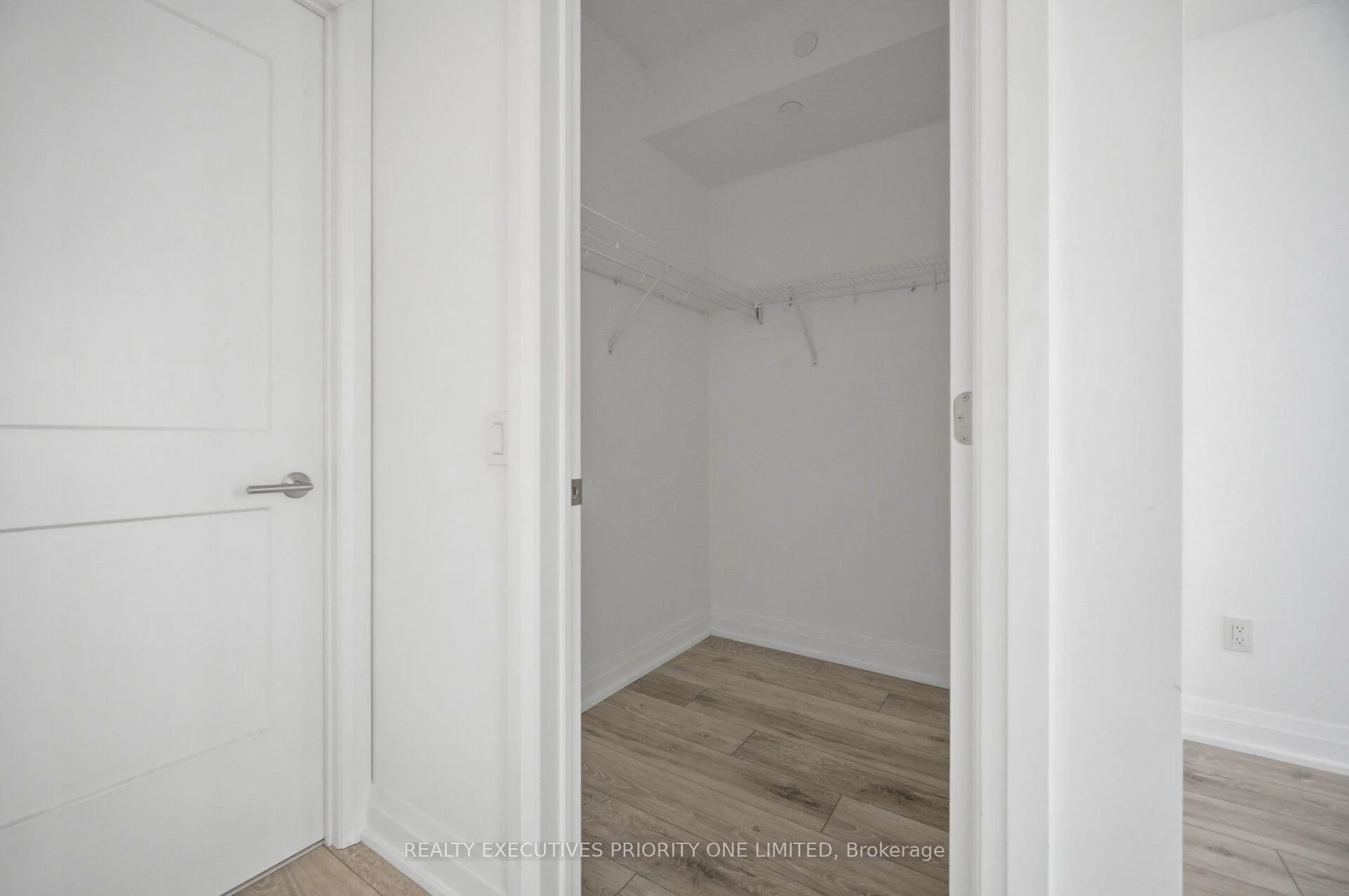 Photo 28 of Unit 601, 21 Park Street E, Mississauga, Port Credit — HOMEH