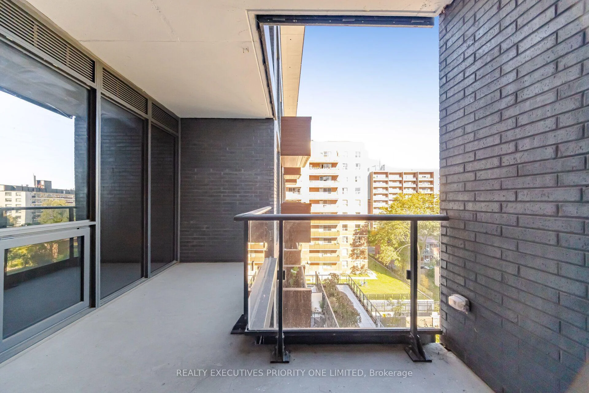 Photo 34 of Unit 601, 21 Park Street E, Mississauga, Port Credit — HOMEH