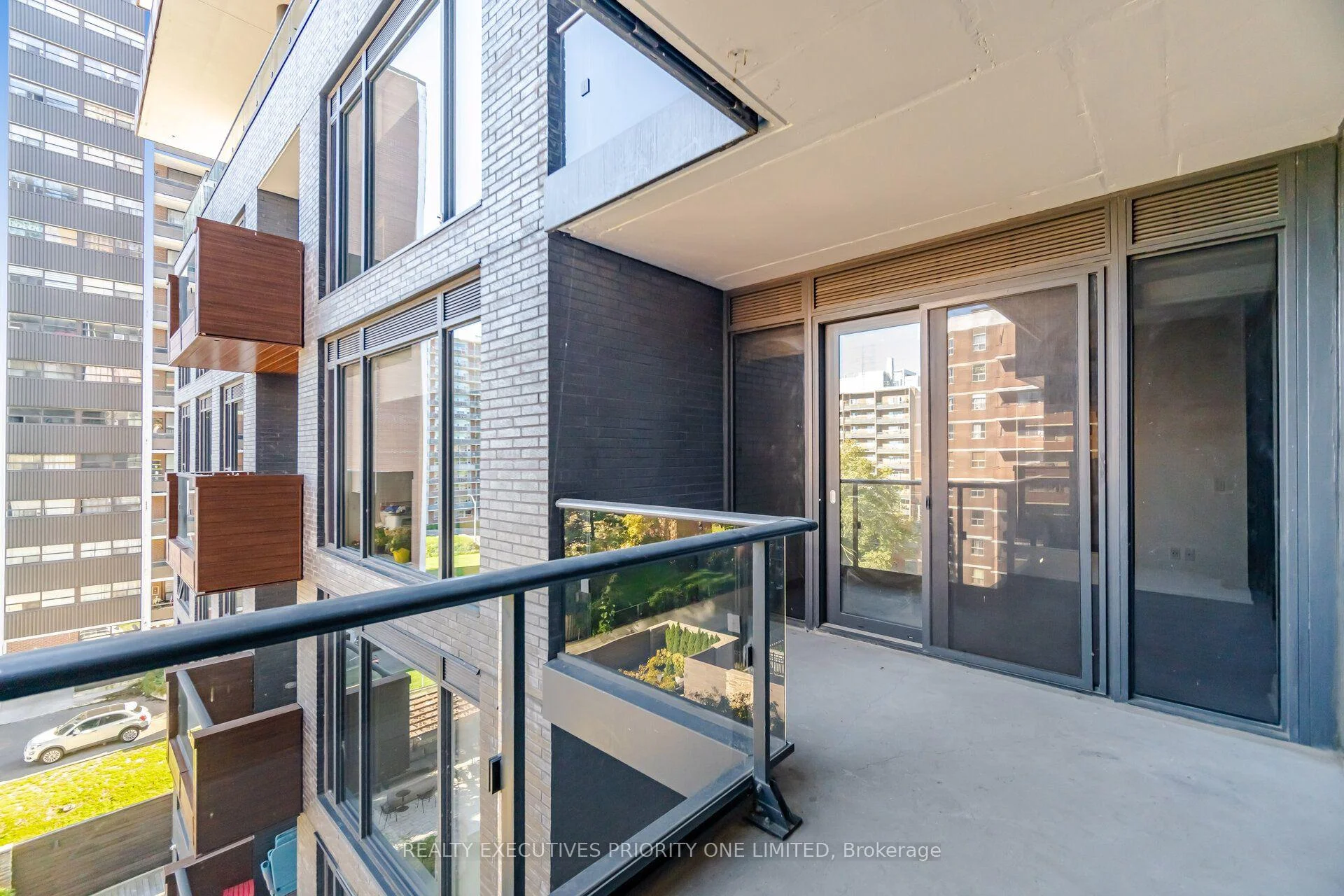 Photo 35 of Unit 601, 21 Park Street E, Mississauga, Port Credit — HOMEH
